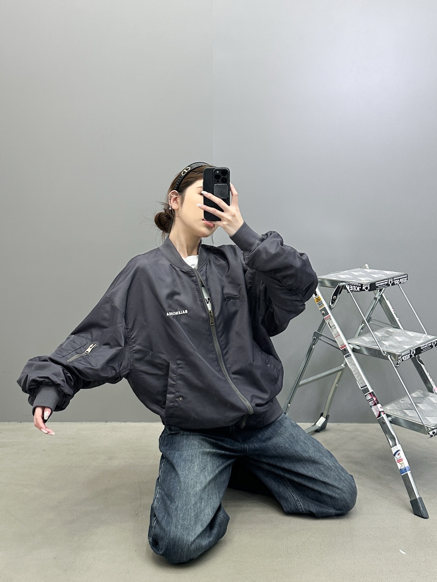 NO:488249,Paris ｜ New pilot cotton jacket, classic embroidery logo on all sides, high-density nylon fabric, casual and fashionable, same style for men and women, size sml, jackets & coats, alexander wang19860909巴黎 ｜ 新款飞行员棉夹克,全身多处经典刺绣标,高密锦纶面料,休闲时尚,男女同款,尺码sml,,jackets & coats,alexander wang,Women's clothing