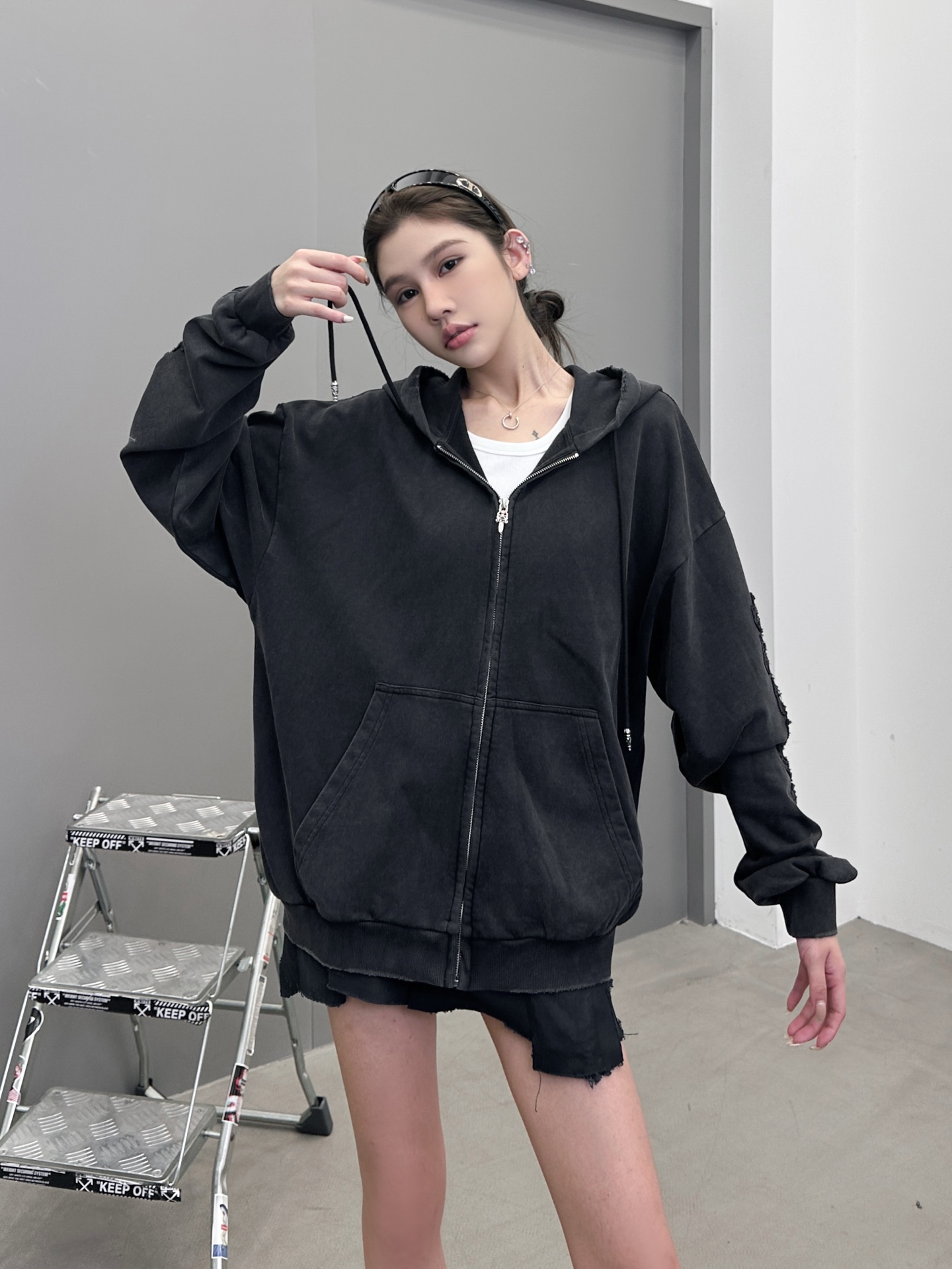 NO:489412,Croxin | New sweatshirt cardigan, ready-made wash and stir-fry color plus 4 patch embroidery heavy technology, same style for men and women, size sml, chrome hearts, hoodie, sweatshirts, alexander wang19860909克罗心 ｜ 新款卫衣开衫,成衣洗水炒色加4处贴布绣重工工艺,男女同款,尺码sml,,chrome hearts,hoodie,sweatshirts,alexander wang,Women's clothing