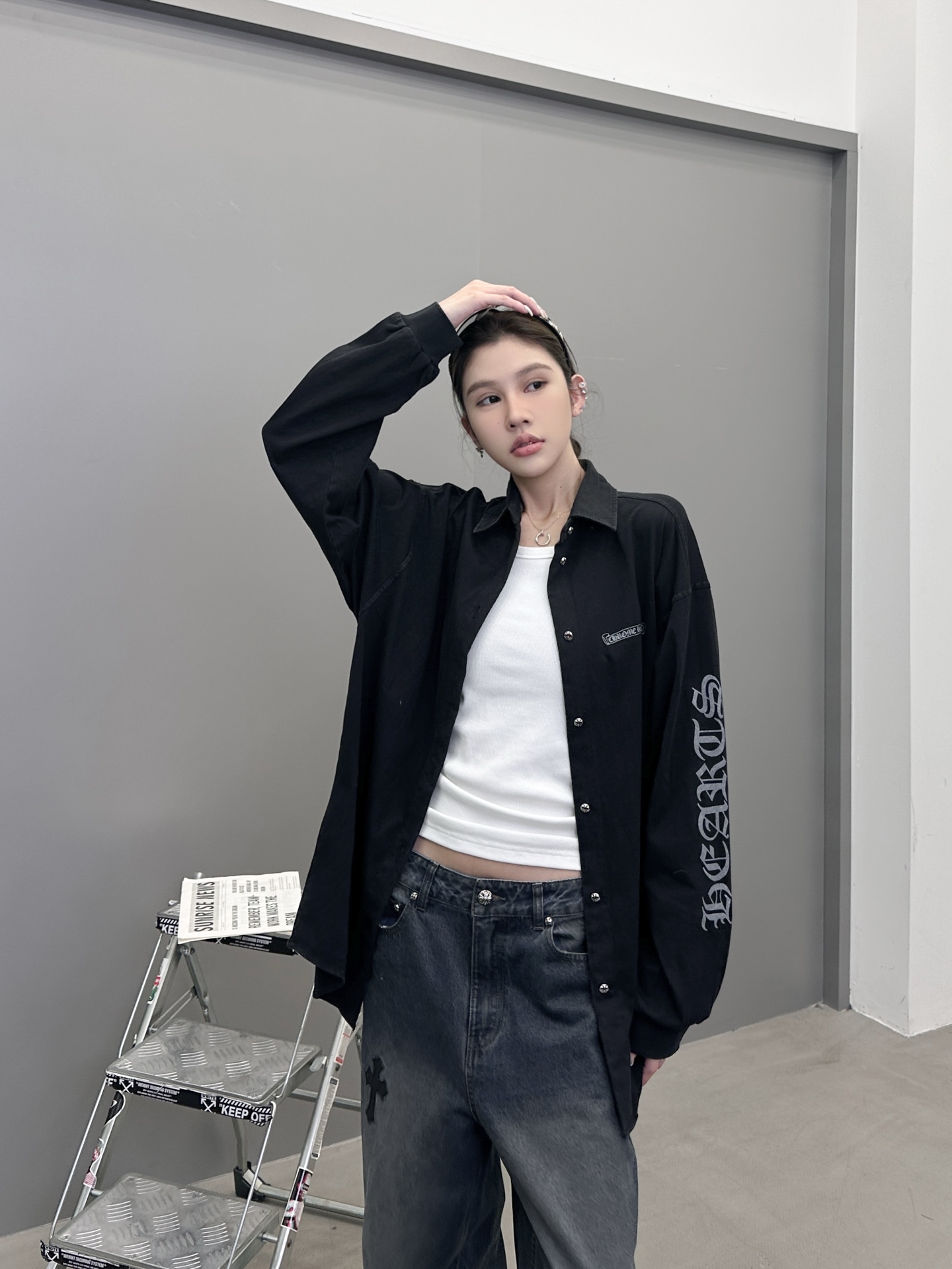 NO:489476,Croxin | New shirt, ready-to-wear washing water spray color hanging grinding plus 5 printing technology, same style for men and women, cotton, size sml, chrome hearts, alexander wang19860909克罗心 ｜ 新款衬衣,成衣洗水喷色吊磨加5处印花工艺,男女同款,棉,尺码sml,,chrome hearts,alexander wang,Women's clothing