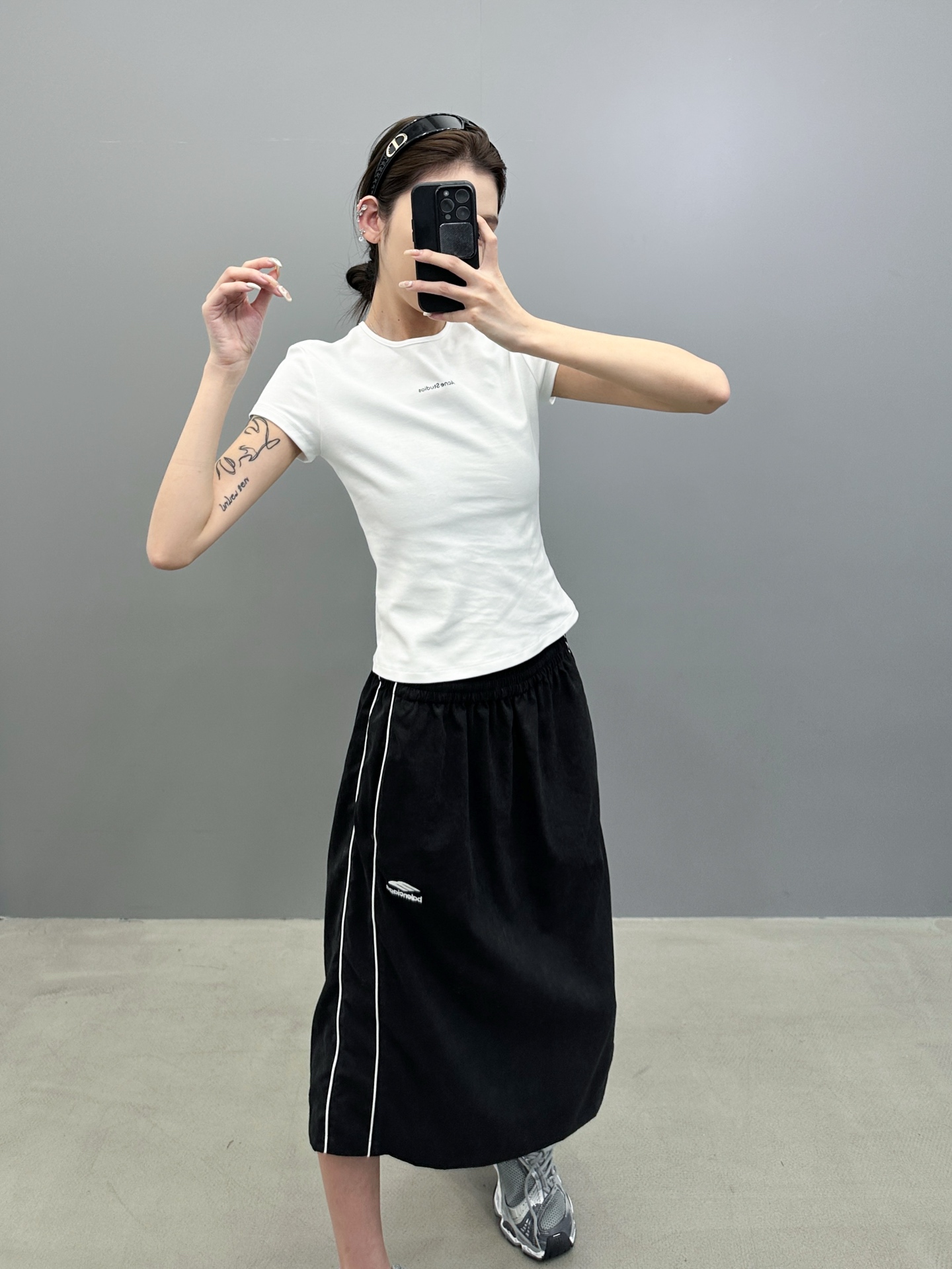 NO:498283,Paris ｜ New skirt, classic embroidery logo, handmade side rope side bar, casual and fashionable, size sml, skirts, alexander wang19860909巴黎 ｜ 新款半裙,经典刺绣标,手工机边绳侧杠,休闲时尚,尺码sml,,skirts,alexander wang,Women's clothing