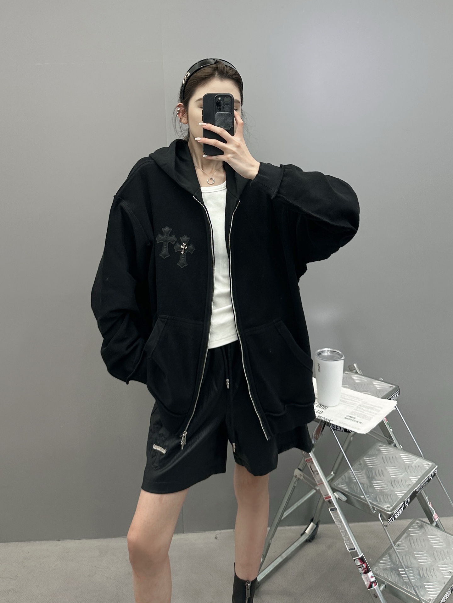 NO:502808,Croxin | New sweatshirt cardigan, laundry washing water hanging grinding and front and rear embroidery technology, handmade car cross mark, same style for men and women, size sml, chrome hearts, hoodie, sweatshirts, alexander wang19860909克罗心 ｜ 新款卫衣开衫,成衣洗水吊磨加前后刺绣工艺,手工车十字标,男女同款,尺码sml,,chrome hearts,hoodie,sweatshirts,alexander wang,Women's clothing