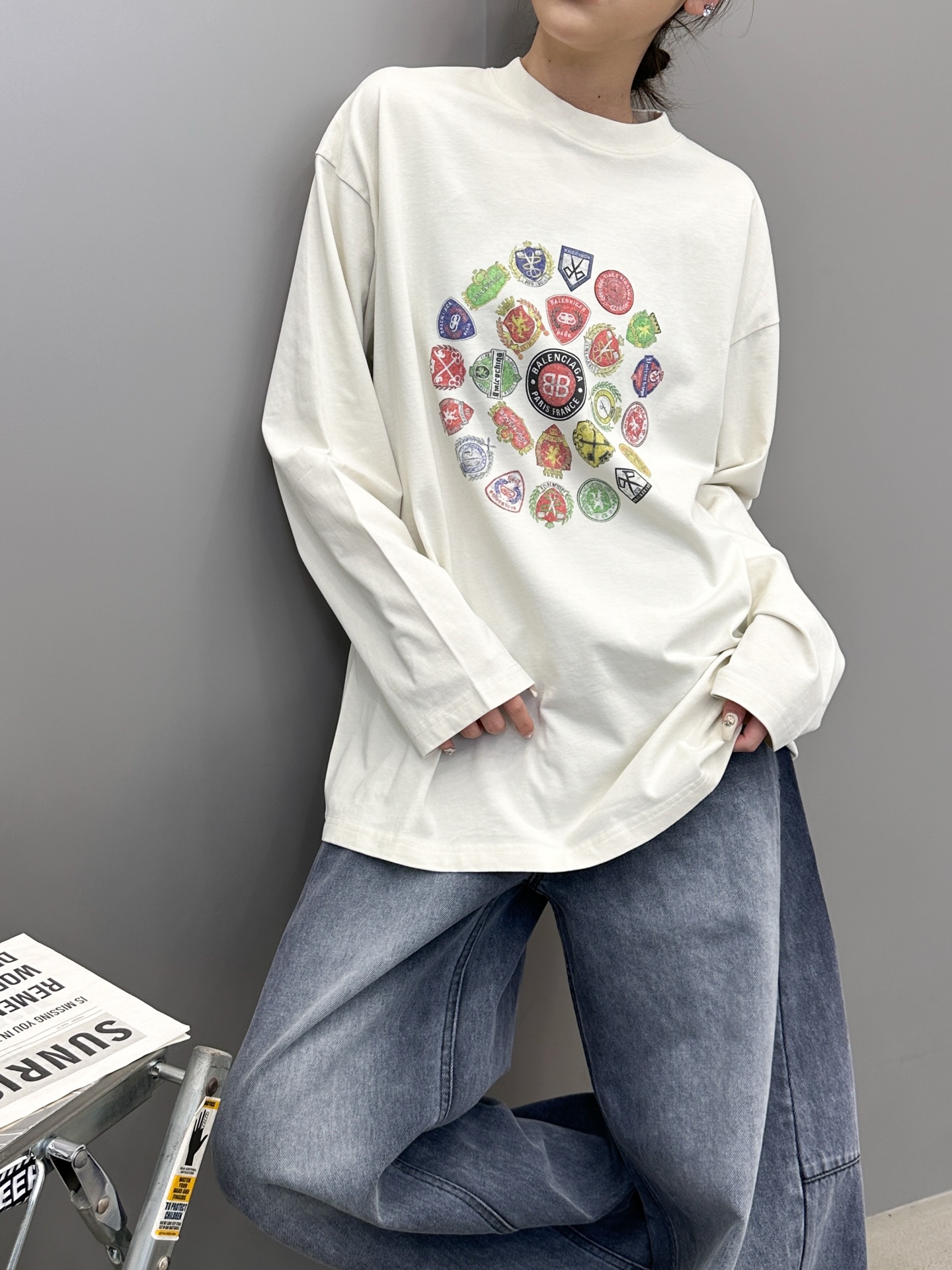 NO:507786,Paris ｜ New long-sleeved t, laundry washing water plus multi-color digital direct-spray printing technology, same style for men and women, size sml, alexander wang19860909巴黎 ｜ 新款长袖t,成衣洗水加多色数码直喷印花工艺,男女同款,尺码sml,,alexander wang,Women's clothing