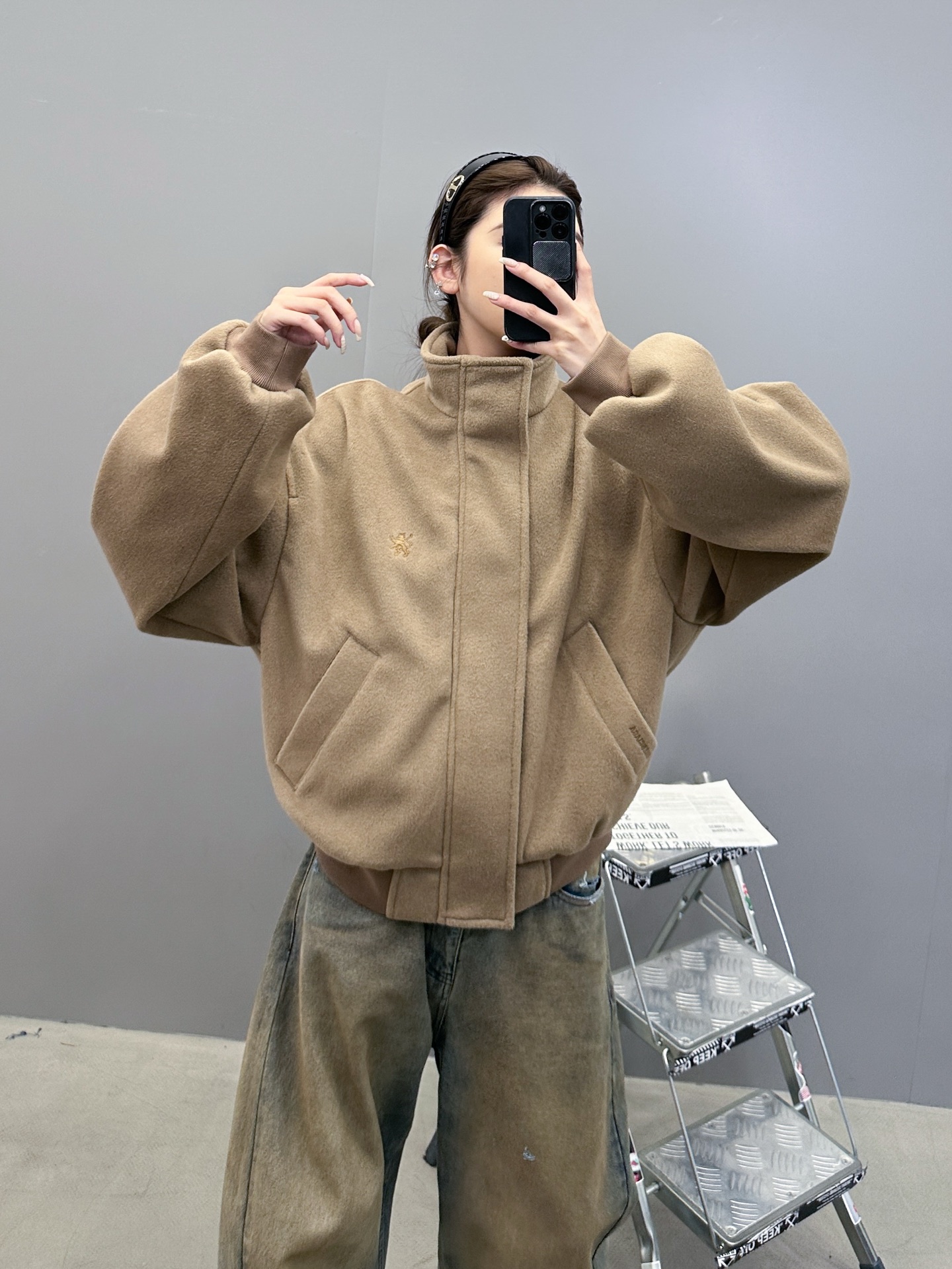 NO:507807,Paris ｜ New casual jacket, classic embroidery logo, imported environmentally friendly blended fabric, casual fashion, size sml,, jackets & coats, alexander wang19860909巴黎 ｜ 新款休闲外套,经典刺绣标,进口环保混纺面料,休闲时尚,尺码sml,,jackets & coats,alexander wang,Women's clothing