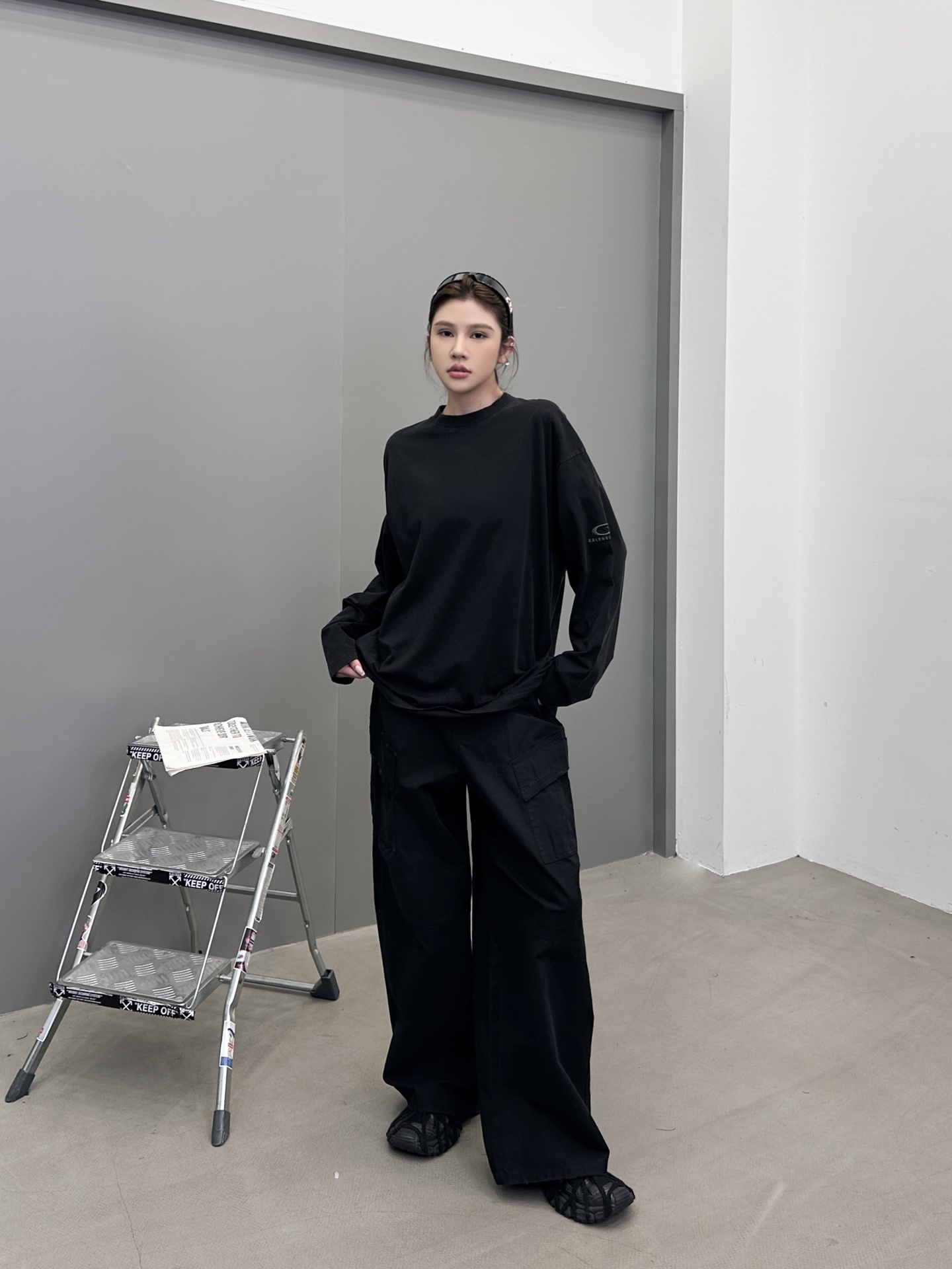 NO:534301,Paris ｜ New long-sleeved T, ready-to-wear washing and sauté color craftsmanship and classic embroidery label, same style for men and women, size sml, alexander wang19860909巴黎 ｜ 新款长袖t,成衣洗水炒色工艺加经典刺绣标,男女同款,尺码sml,,alexander wang,Women's clothing