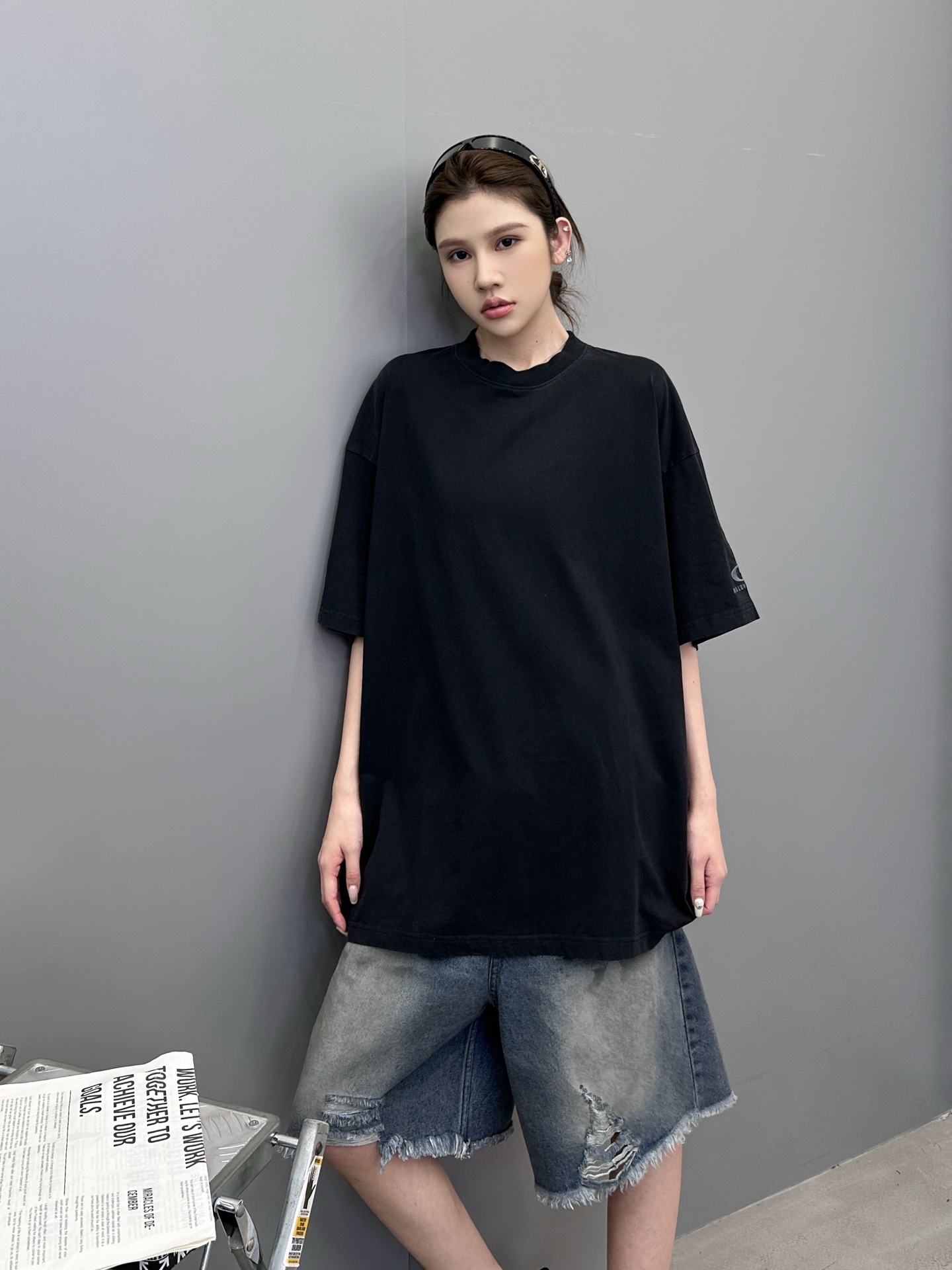 NO:534306,Paris ｜ New short-sleeved T, ready-to-wear washing and water stir-frying technology plus classic embroidery label, same style for men and women, size sml, T-shirt, alexander wang19860909巴黎 ｜ 新款短袖t,成衣洗水炒色工艺加经典刺绣标,男女同款,尺码sml,,T-shirt,alexander wang,Women's clothing