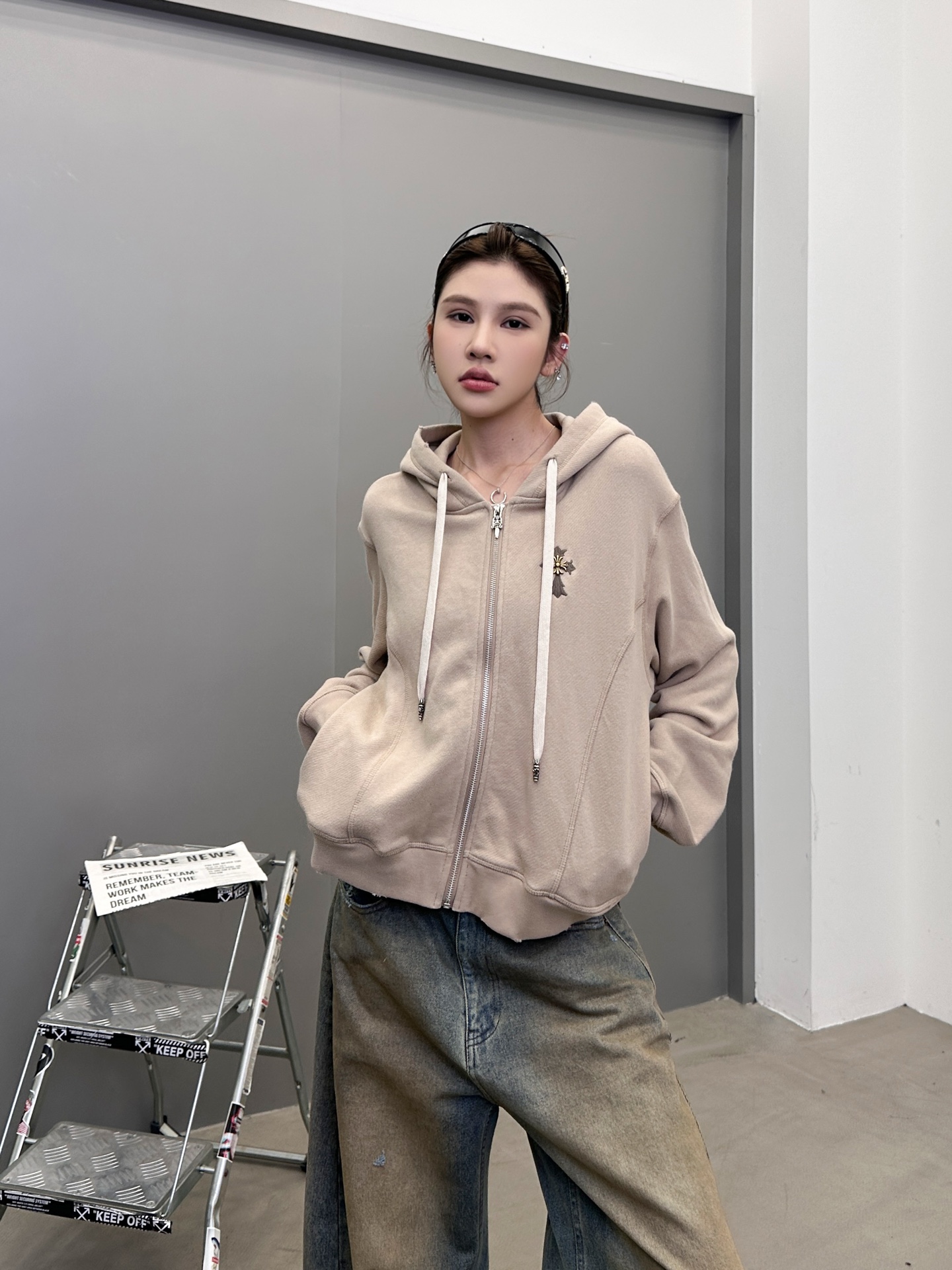 NO:546204,Croxin | New sweatshirt cardigan, classic handmade cross mark, laundry washing and water hanging grinding process, structural sweatshirt cardigan style, size sml, chrome hearts, hoodie, sweatshirts, alexander wang19860909克罗心 ｜ 新款卫衣开衫,经典手工十字标,成衣洗水吊磨工艺,结构卫衣开衫款式,尺码sml,,chrome hearts,hoodie,sweatshirts,alexander wang,Women's clothing