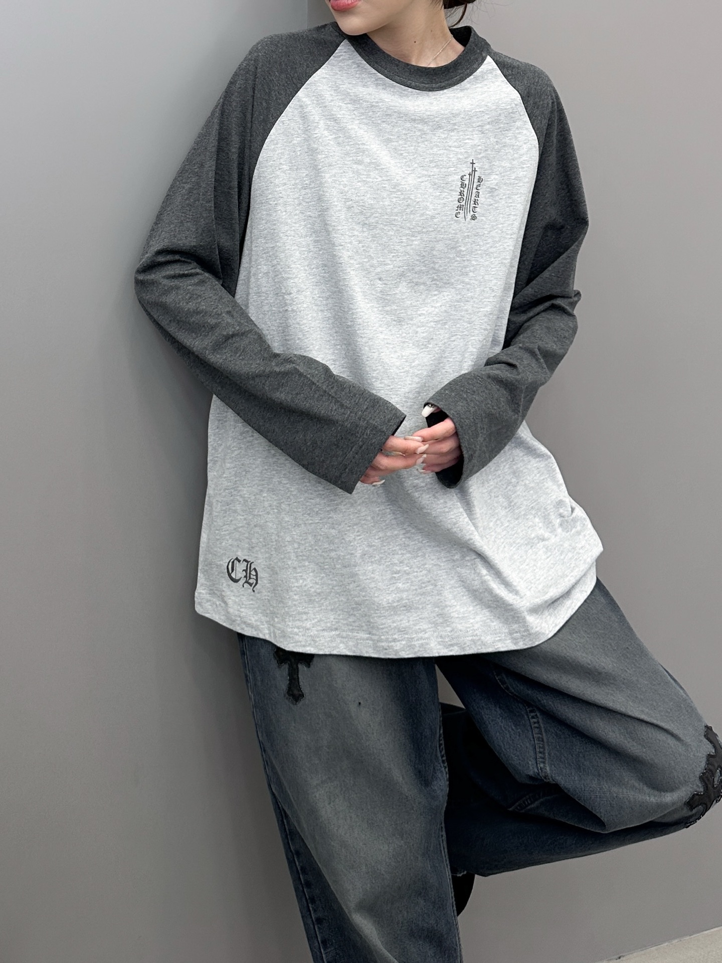 NO:546247,Croxin | New long-sleeved T, laundry and washing water printing process, splicing contrasting style, same style for men and women, size sml, chrome hearts, alexander wang19860909克罗心 ｜ 新款长袖t,成衣洗水多处印花工艺,拼接撞色款式,男女同款,尺码sml,,chrome hearts,alexander wang,Women's clothing