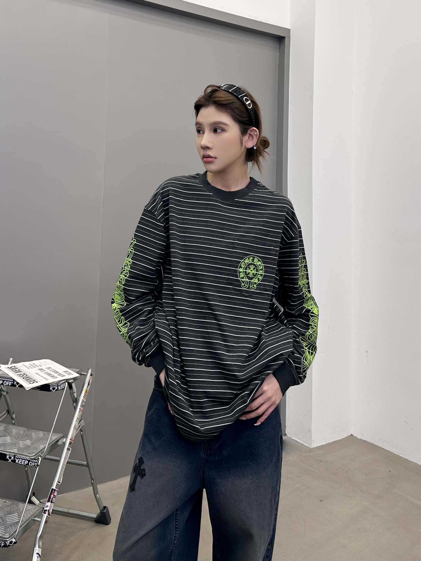 NO:546240,Chrome Hearts ｜ New long-sleeved t-shirt, ready-to-wear washed and sanded with multiple prints, same style for men and women, size sml,, chrome hearts, alexander wang19860909克罗心 ｜ 新款长袖t,成衣洗水吊磨工艺加多处印花,男女同款,尺码sml,,chrome hearts,alexander wang,Women's clothing