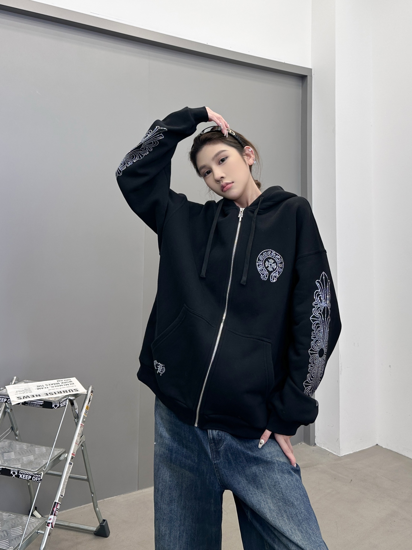 NO:549279,Croxin | New sweatshirt cardigan, laundry washing and slurry craftsmanship, casual and fashionable men and women, size sml, chrome hearts, hoodie, sweatshirts, alexander wang19860909克罗心 ｜ 新款卫衣开衫,成衣洗水烫钻工艺,休闲时尚男女同款,尺码sml,,chrome hearts,hoodie,sweatshirts,alexander wang,Women's clothing