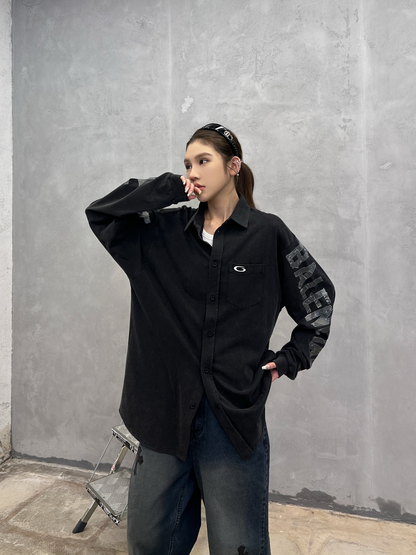 NO:561873,Paris ｜ New knitted shirt, ready-to-wear washed and fried process, classic embroidery label plus special silicone printing process, combed cotton fabric, same style for men and women, size sml,, alexander wang19860909巴黎 ｜ 新款针织衬衣,成衣洗水炒色工艺,经典刺绣标加特殊硅胶印花工艺,精梳棉面料,男女同款,尺码sml,,alexander wang,Women's clothing