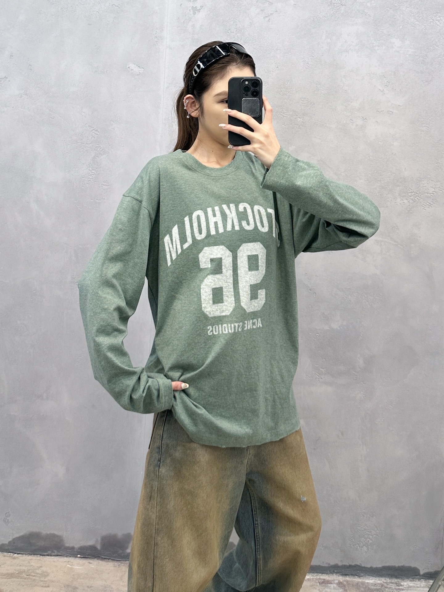 NO:561879,Acne ｜ New long-sleeved t-shirt, ready-to-wear washed and milled printing process, same style for men and women, size sml,,acne studios,alexander wang19860909Acne ｜ 新款长袖t,成衣洗水吊磨印花工艺,男女同款,尺码sml,,acne studios,alexander wang,Women's clothing