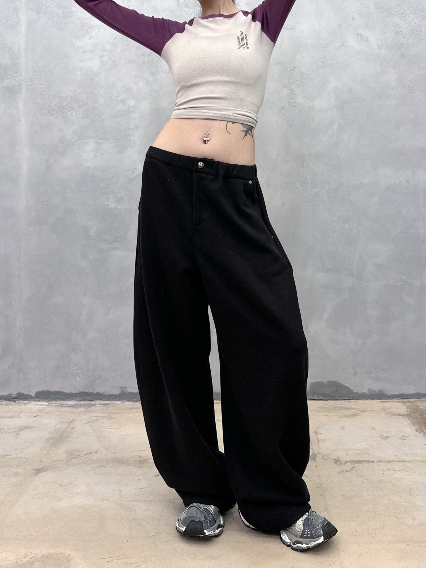 NO:561847,Chrome Hearts | New style casual pants, classic fashion fit, imported Tencel wool blended fabric, same style for men and women, sizes sml,,chrome hearts,alexander wang19860909克罗心 ｜ 新款休闲裤,经典时尚版型,进口天丝羊毛混纺面料,男女同款,尺码sml,,chrome hearts,alexander wang,Women's clothing