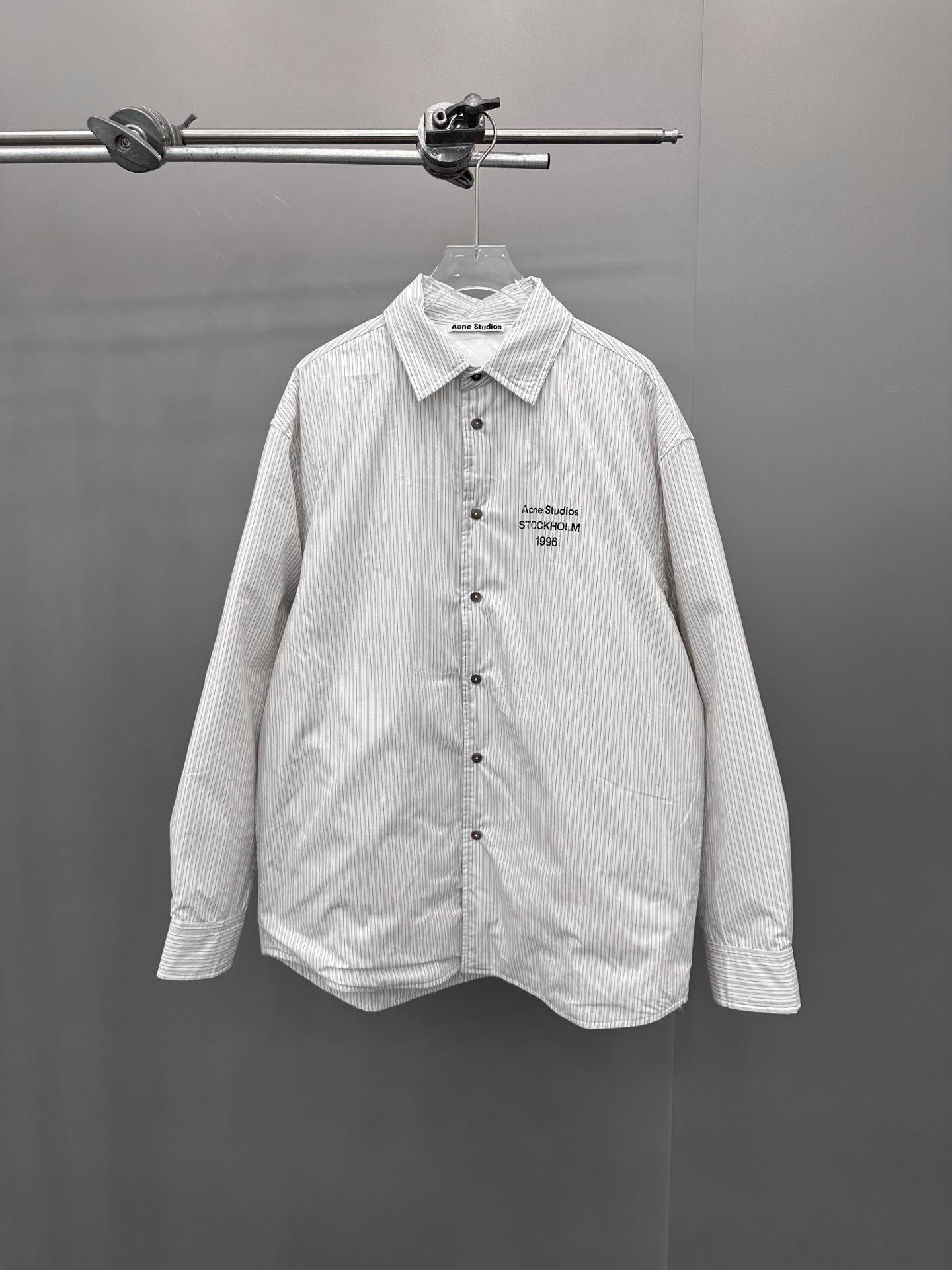 NO:561851,Comes with dust bag Acne | New down jacket, classic printed logo, 90% goose down filling, classic shirt jacket style, same style for men and women, size sml,,acne studios,jackets & coats,down jacket,alexander wang19860909配防尘袋Acne ｜ 新款羽绒服,经典印花标,90鹅绒填充,经典衬衣外套款,男女同款,尺码sml,,acne studios,jackets & coats,down jacket,alexander wang,Women's clothing