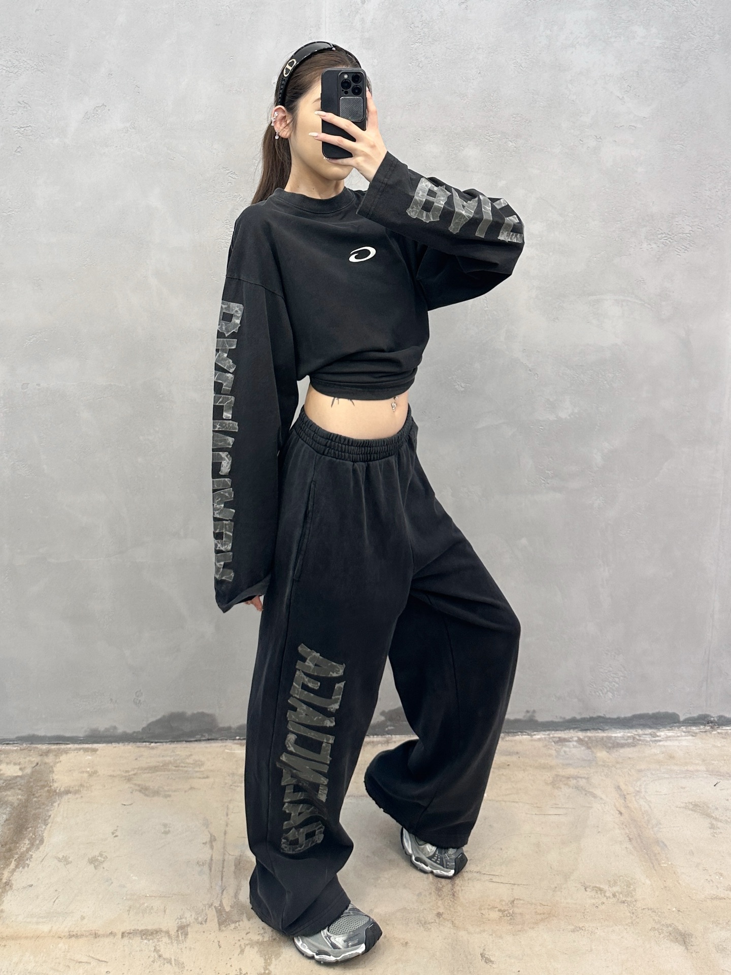 NO:561852,Paris ｜ New style sweatpants, ready-to-wear washed and dyed with sling printing technology, same style for men and women, size sml,, alexander wang19860909巴黎 ｜ 新款卫裤,成衣洗水炒色吊磨印花工艺,男女同款,尺码sml,,alexander wang,Women's clothing