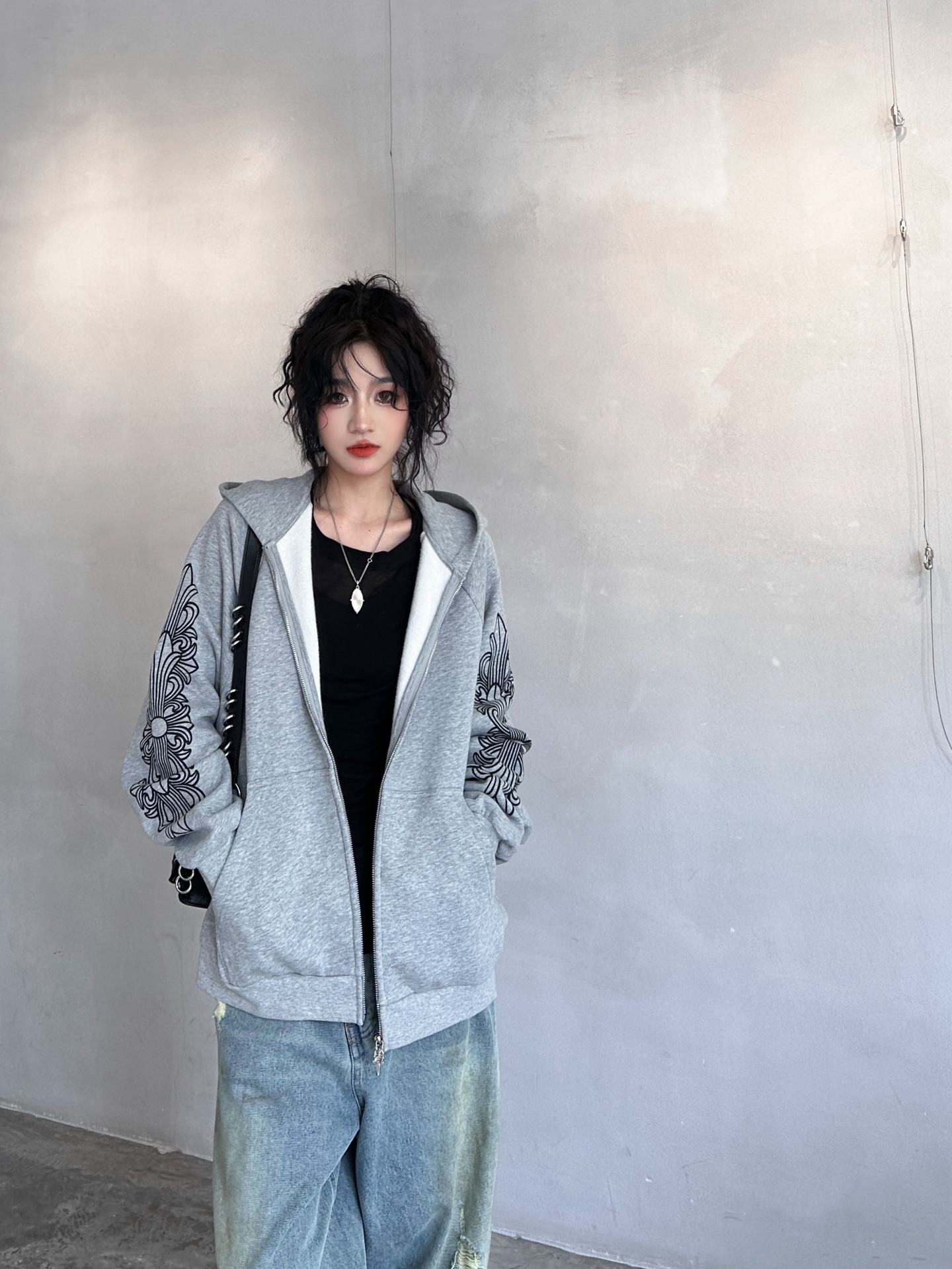 NO:566922,Chrome Hearts | New hoodie cardigan, ready-to-wear washed and dyed with multiple prints, casual fashion style, size sml,, chrome hearts, hoodie, sweatshirts, alexander wang19860909克罗心 ｜ 新款卫衣开衫,成衣洗水喷色吊磨工艺加多处印花,休闲时尚款式,尺码sml,,chrome hearts,hoodie,sweatshirts,alexander wang,Women's clothing