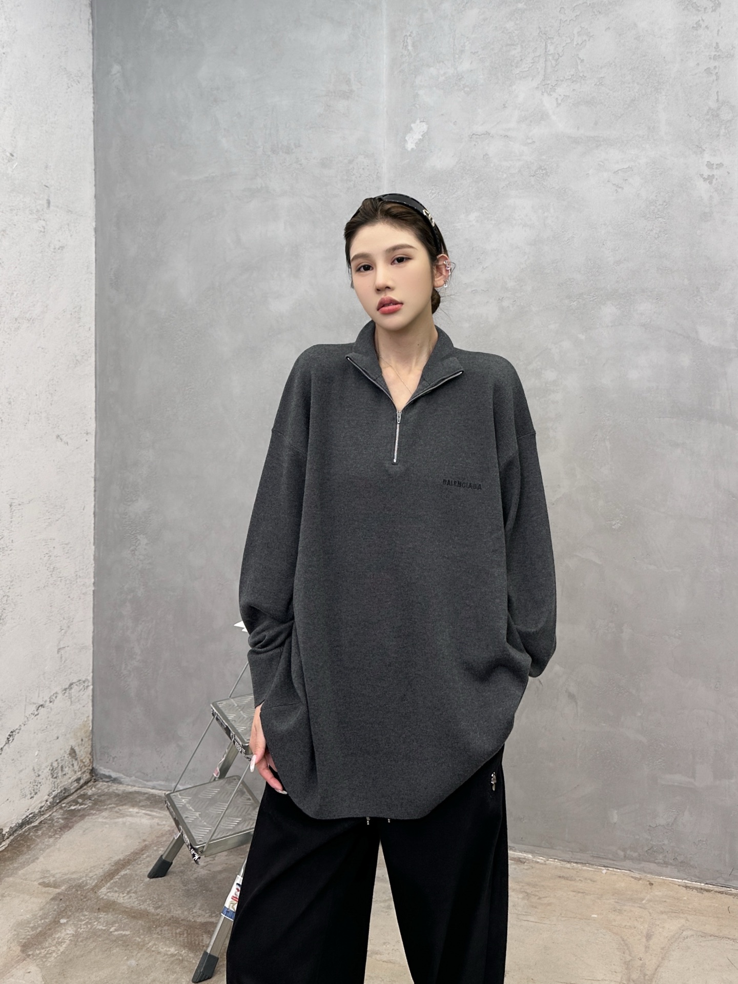 NO:566935,Paris | New wool top, classic embroidered logo, wool blended yarn, casual fashion, same style for men and women, size sml,, alexander wang19860909巴黎 ｜ 新款羊毛上衣,经典刺绣标,羊毛混纺纱线毛织,休闲时尚,男女同款,尺码sml,,alexander wang,Women's clothing