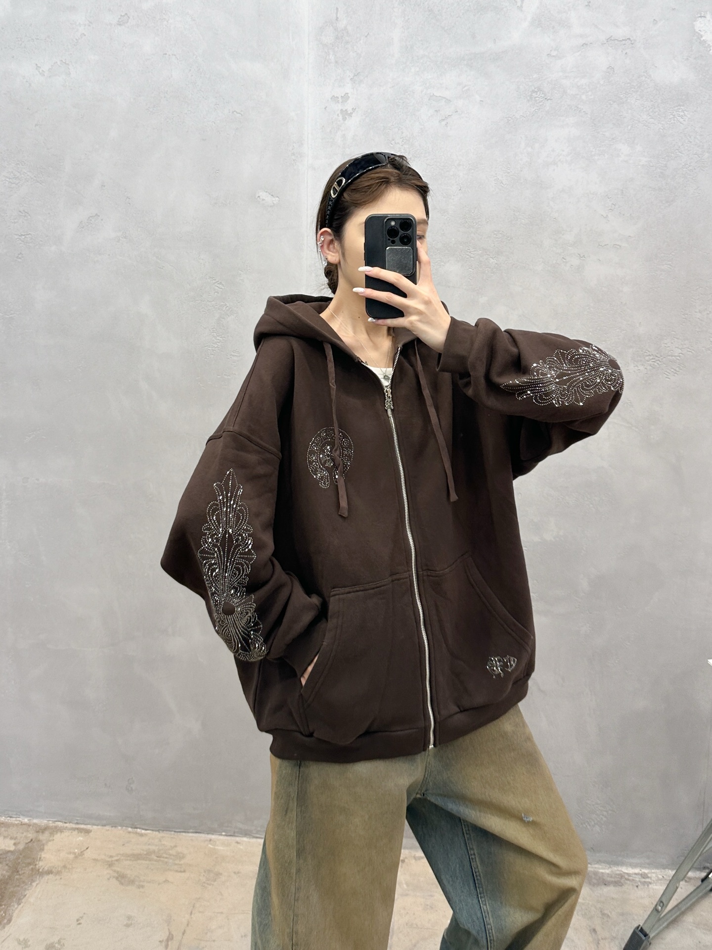 NO:566950,Chrome Hearts | New hoodie cardigan, ready-to-wear washed and ironed, casual fashion for men and women, sizes sml,, chrome hearts, hoodie, sweatshirts, alexander wang19860909克罗心 ｜ 新款卫衣开衫,成衣洗水烫钻工艺,休闲时尚男女同款,尺码sml,,chrome hearts,hoodie,sweatshirts,alexander wang,Women's clothing