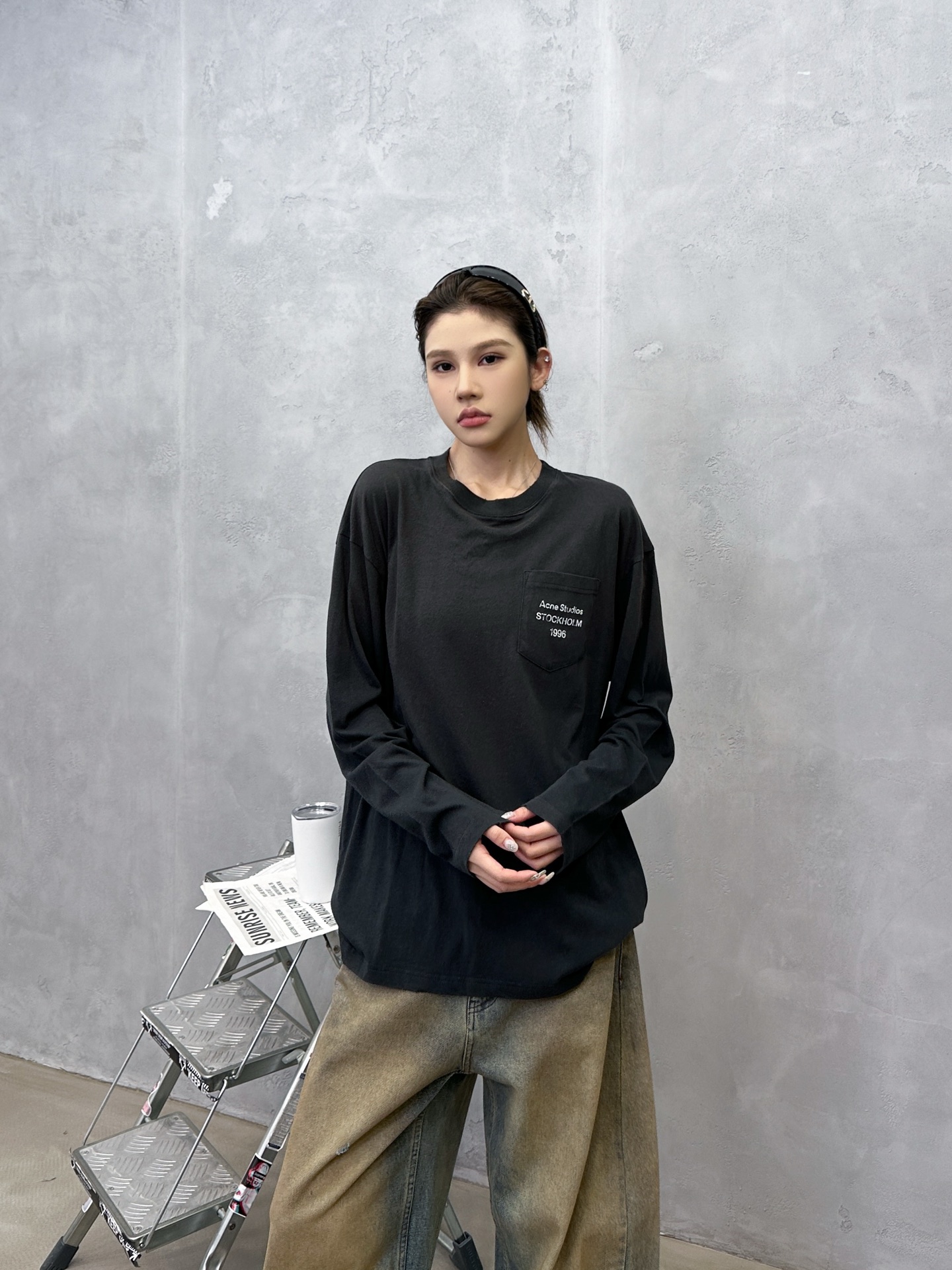 NO:577728,Acne ｜ New long-sleeved t-shirt, ready-to-wear washed, color-sprayed and printed, linen cotton fabric imported from Japan, same style for men and women, size sml,,acne studios,alexander wang19860909Acne ｜ 新款长袖t,成衣洗水喷色吊磨工艺加印花,日本进口亚麻棉面料,男女同款,尺码sml,,acne studios,alexander wang,Women's clothing