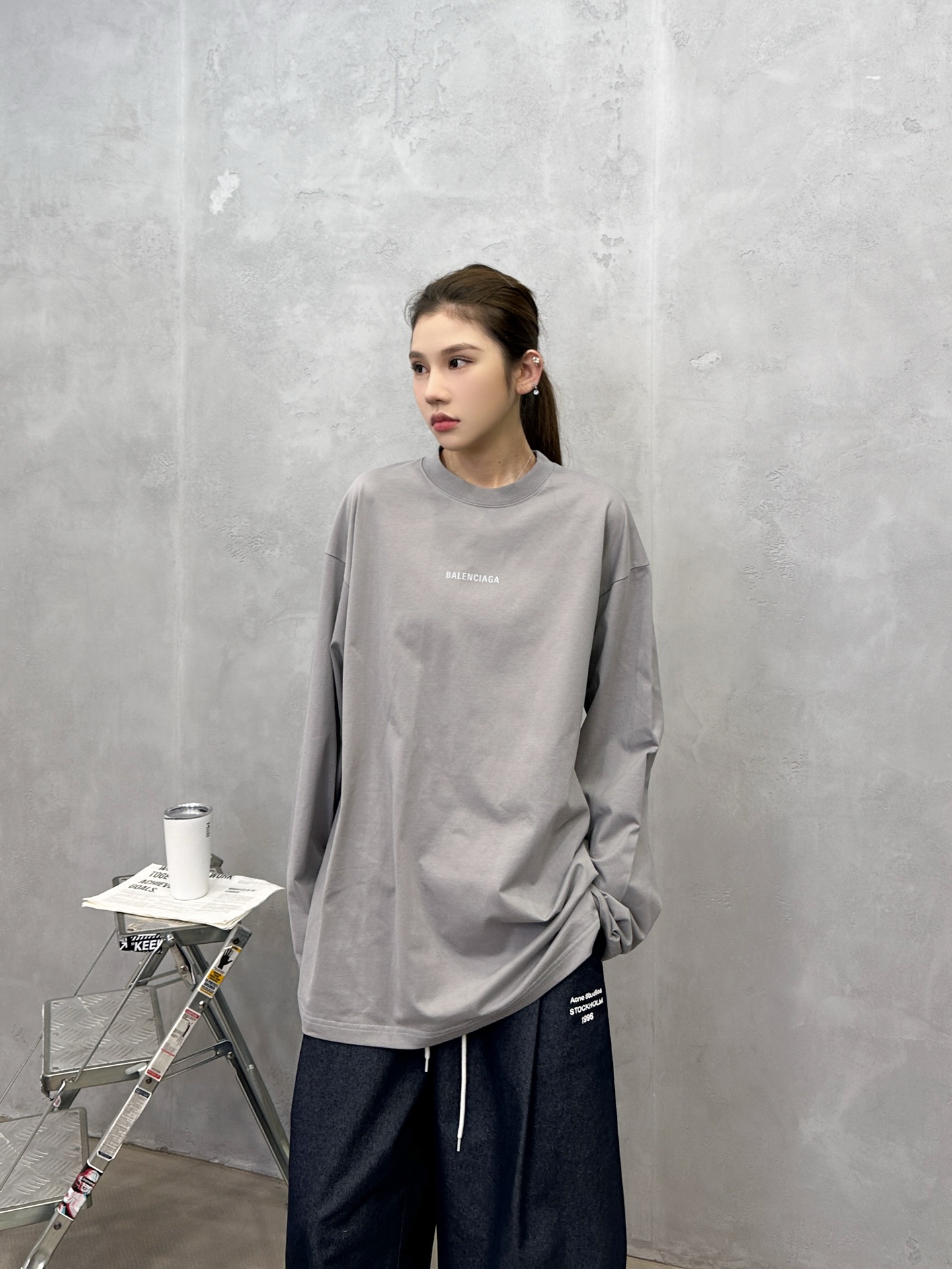 NO:588539,Paris | New long-sleeved t-shirt, ready-to-wear, washed and with reflective printed logo, same style for men and women, size sml,, alexander wang19860909巴黎 ｜ 新款长袖t,成衣洗水加反光印花标,男女同款,尺码sml,,alexander wang,Women's clothing