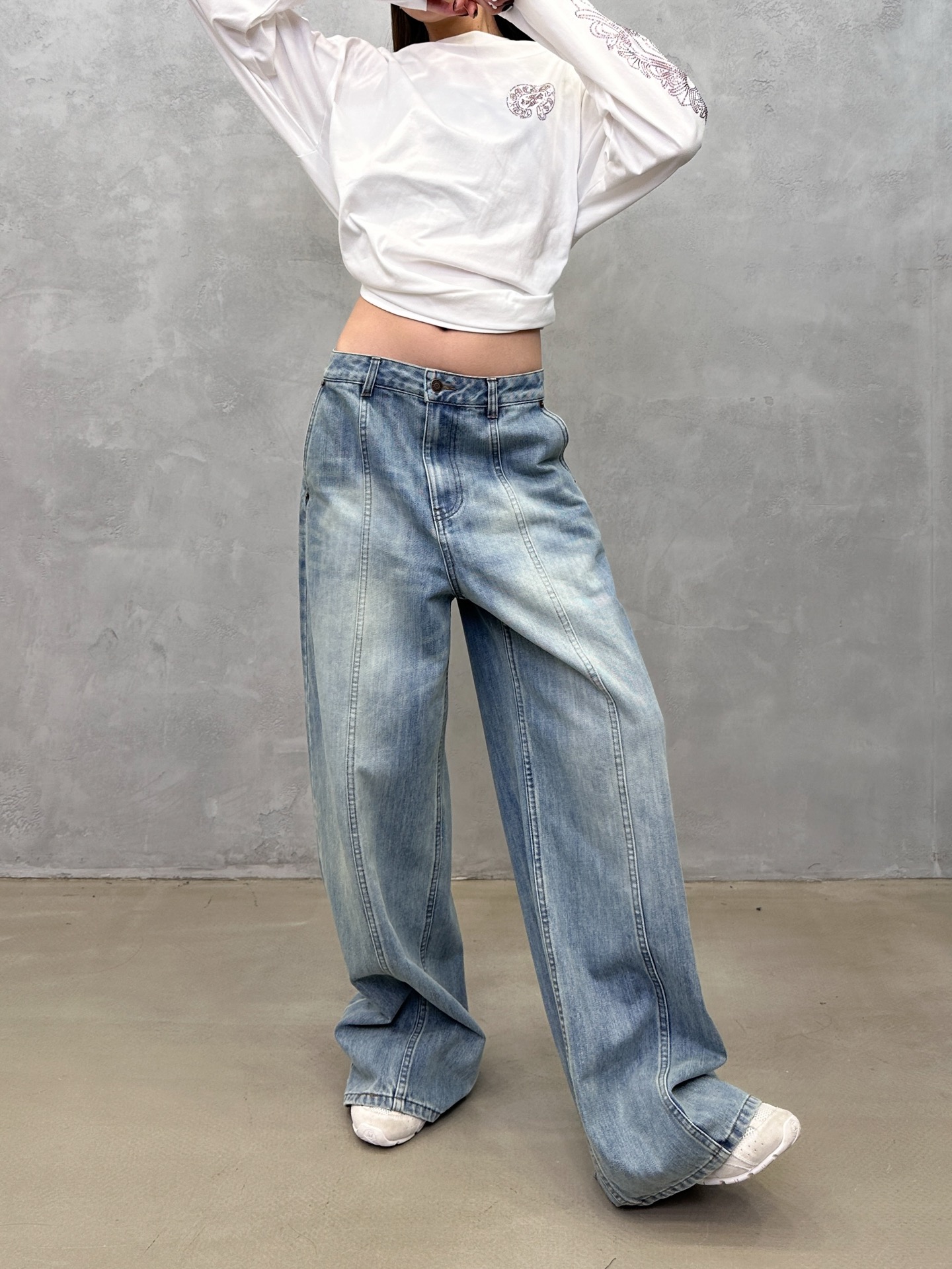 NO:591390,Acne | New jeans, brand classic casual straight fit with classic wash color, special ripped seam structure, casual and fashionable, size sml,,acne studios,jeans,alexander wang19860909Acne ｜ 新款牛仔裤,品牌经典休闲直筒版型加经典洗水色,特别破缝结构,休闲时尚,尺码sml,,acne studios,jeans,alexander wang,Women's clothing