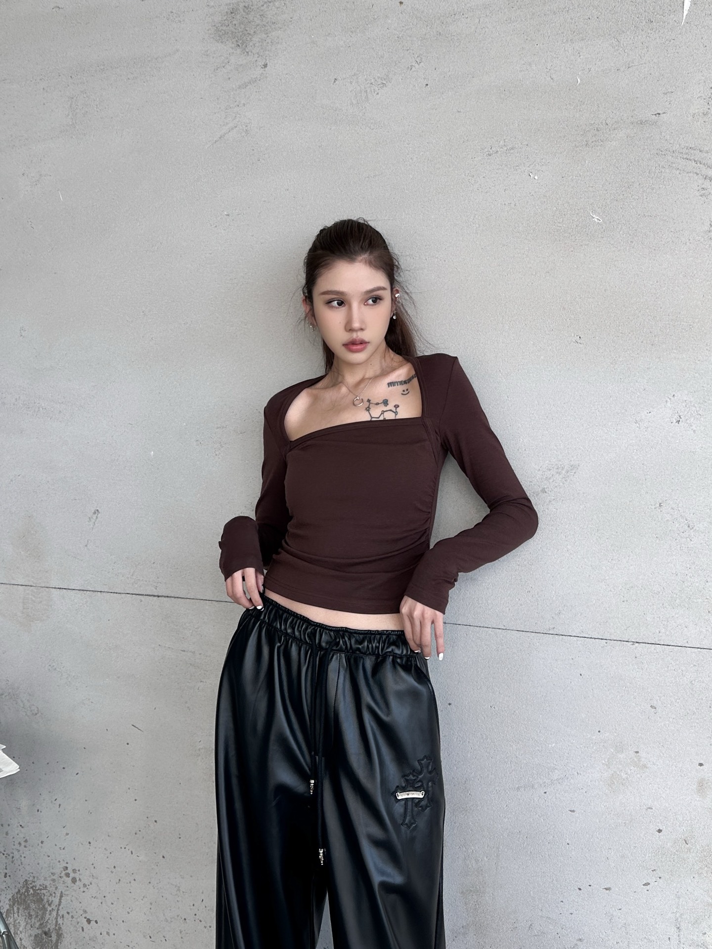 NO:628997,Acne | New casual long-sleeved base layer, Tencel wool fabric imported from Japan, super skin-friendly, specially designed side seam neckline, size sml,,acne studios,alexander wang19860909Acne ｜ 新款休闲长袖打底,日本进口天丝羊毛面料,亲肤感超强,侧缝领口特别设计款式,尺码sml,,acne studios,alexander wang,Women's clothing