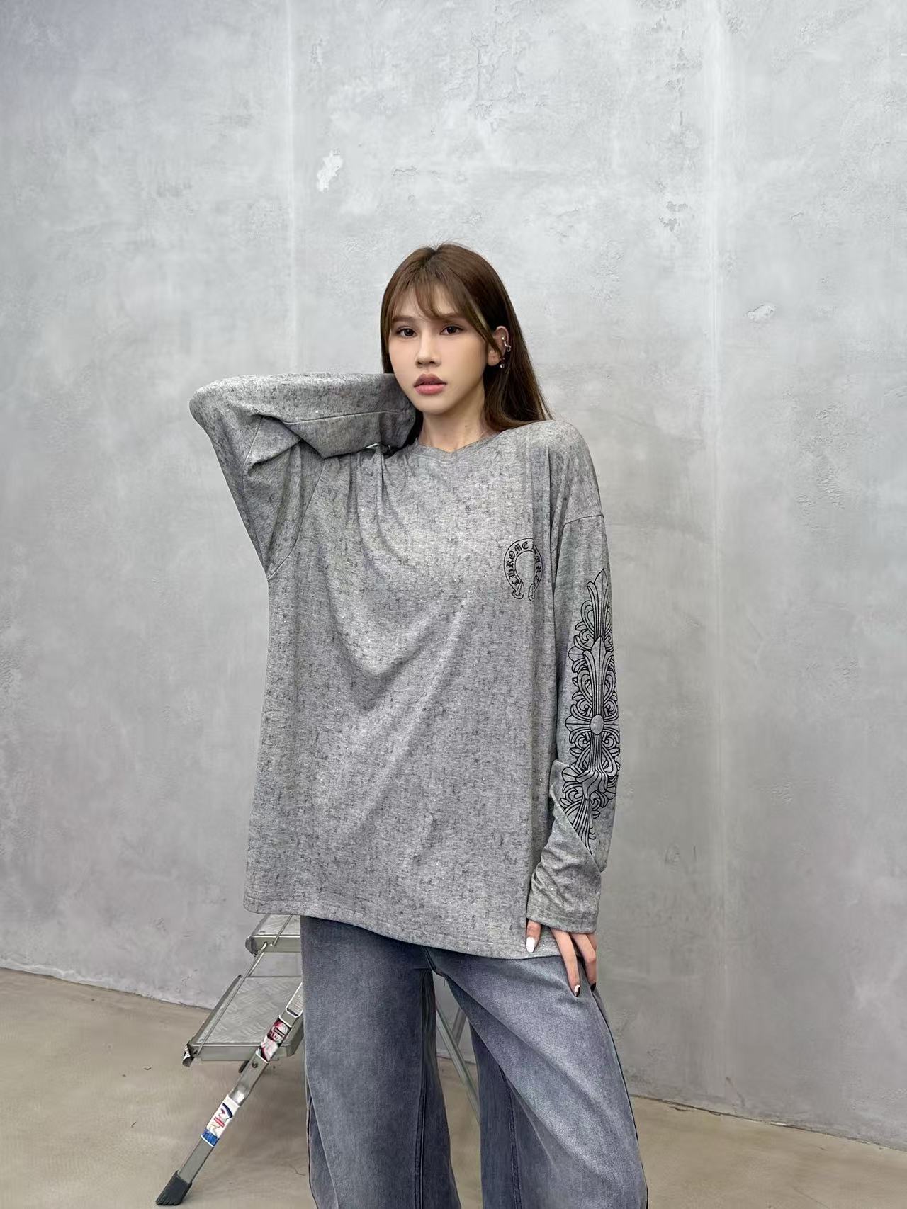 NO:650251,Chrome Hearts ｜ New long-sleeved t-shirt, ready-to-wear washed with 5 printing techniques, imported rayon-cotton blended fabric, same style for men and women, size sml,, chrome hearts, alexander wang19860909克罗心 ｜ 新款长袖t,成衣洗水加5处印花工艺,进口人棉混纺面料,男女同款,尺码sml,,chrome hearts,alexander wang,Women's clothing