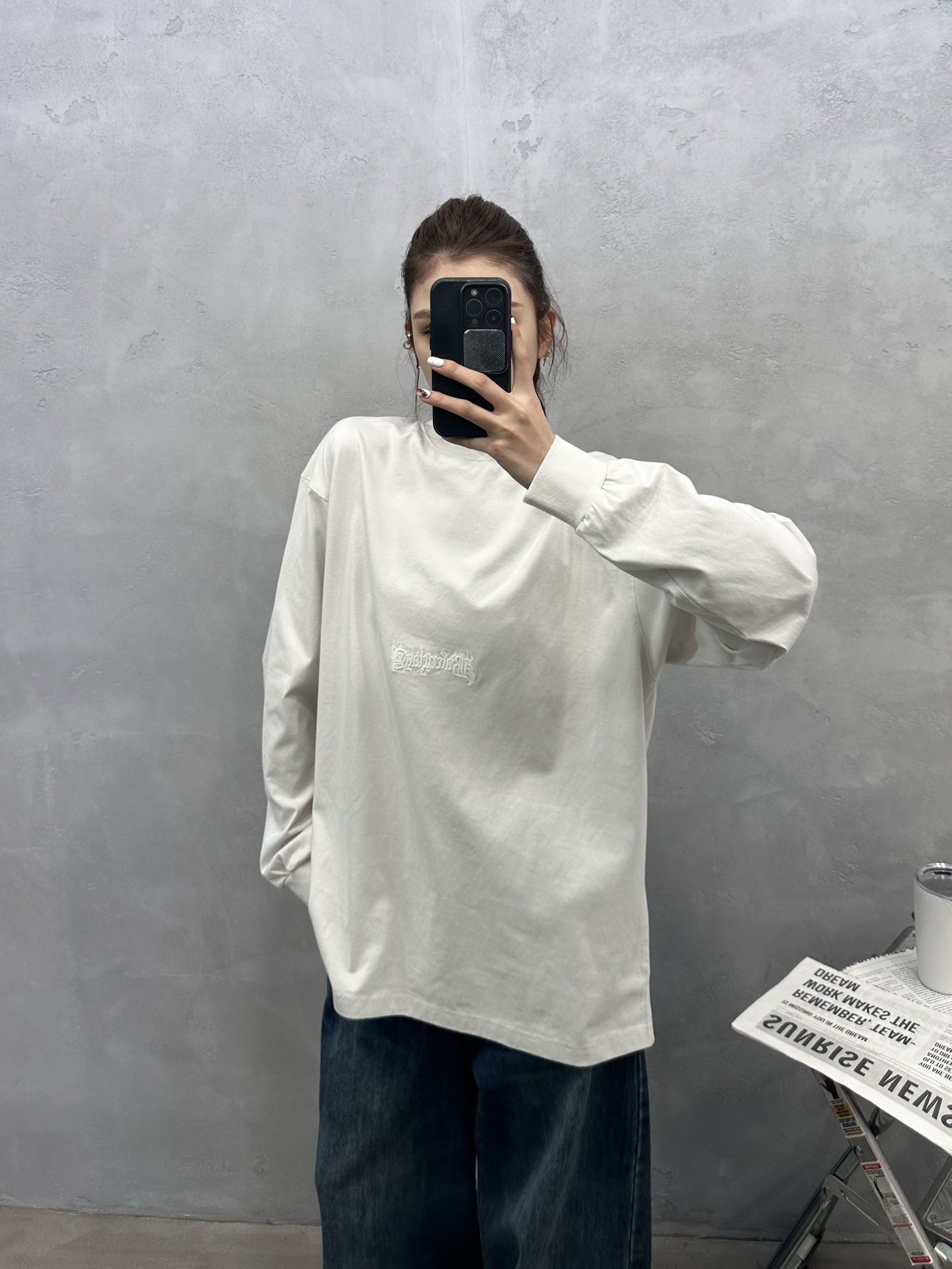 NO:655658,Paris | New long-sleeved t-shirt, ready-to-wear washed and fried with classic embroidery on the front and back, same style for men and women, size sml,, alexander wang19860909巴黎 ｜ 新款长袖t,成衣洗水炒色工艺加前后经典刺绣,男女同款,尺码sml,,alexander wang,Women's clothing