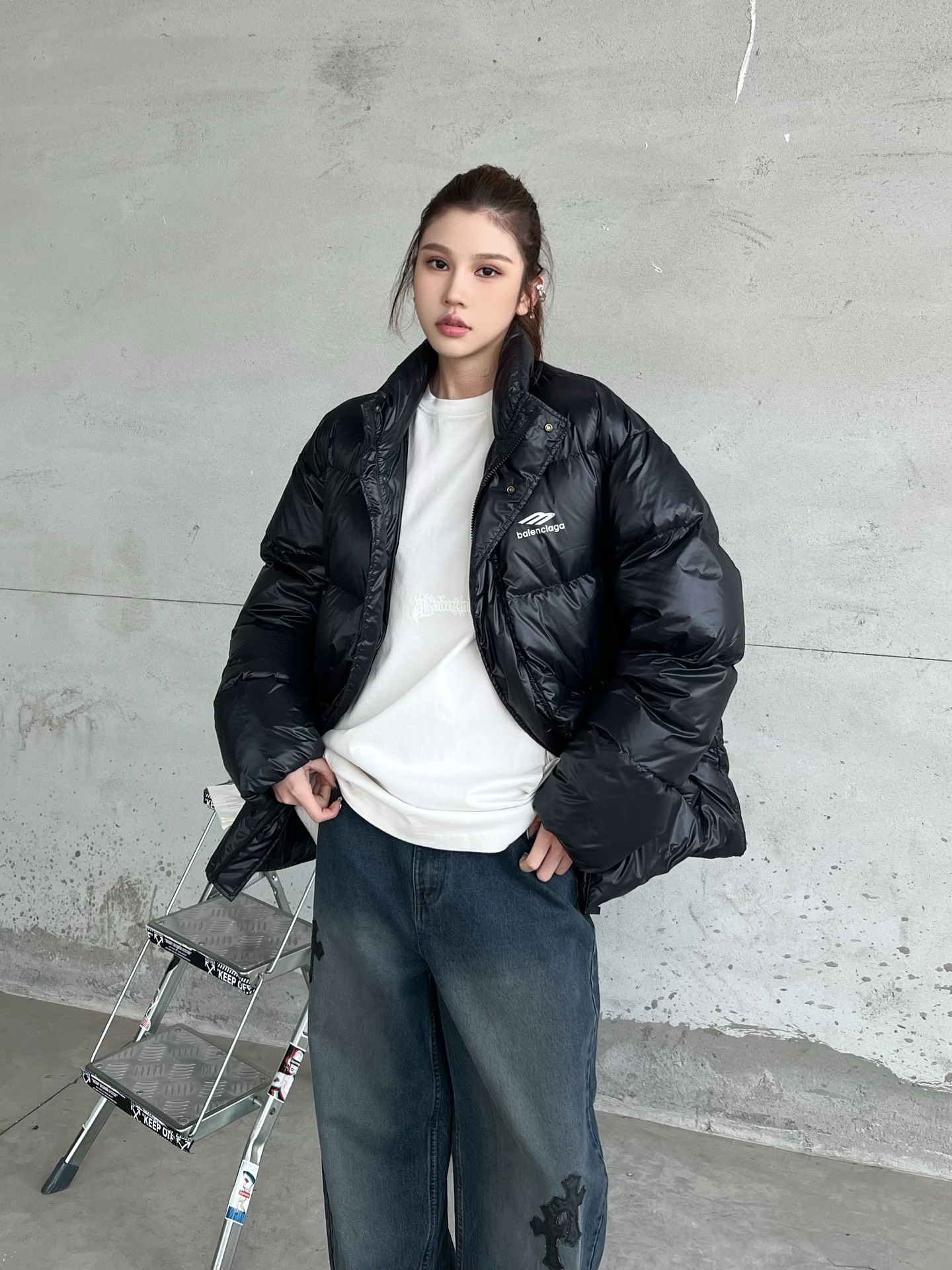 NO:655682,Paris | New down jacket, classic reflective printing technology, 90 white goose down filling, same style for men and women, casual and fashionable, size sml,, down jacket, alexander wang19860909巴黎 ｜ 新款羽绒服,经典反光印花工艺,90白鹅绒填充,男女同款,休闲时尚,尺码sml,,down jacket,alexander wang,Women's clothing
