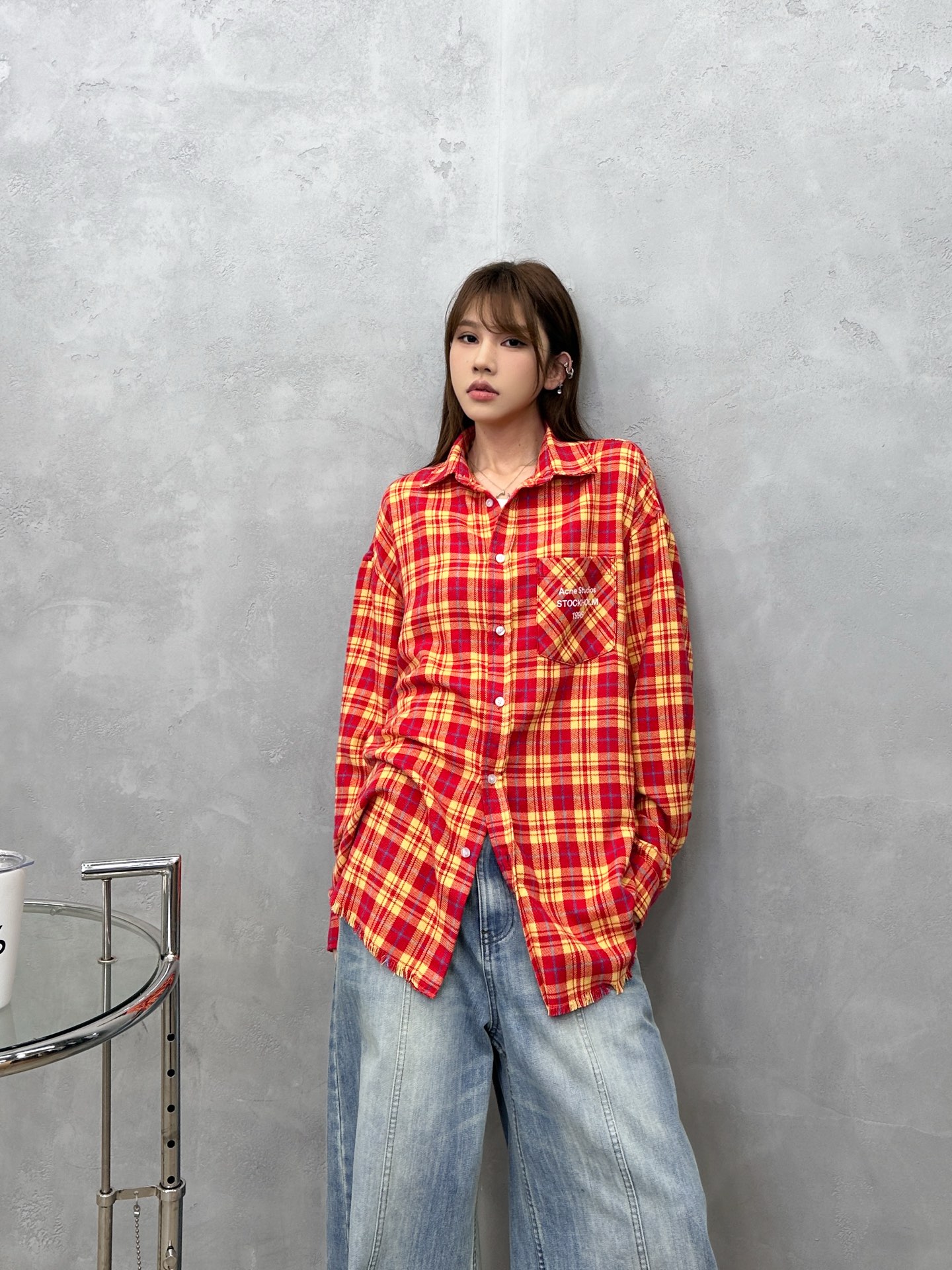NO:658304,Acne | New style yarn-dyed casual shirts, ready-to-wear washed and milled with patch printing, classic yarn-dyed plaid fabric, casual and fashionable, same style for men and women, size sml,,acne studios,alexander wang19860909Acne ｜ 新款色织休闲衬衣,成衣洗水吊磨工艺加贴布印花,经典色织格纹面料,休闲时尚,男女同款,尺码sml,,acne studios,alexander wang,Women's clothing