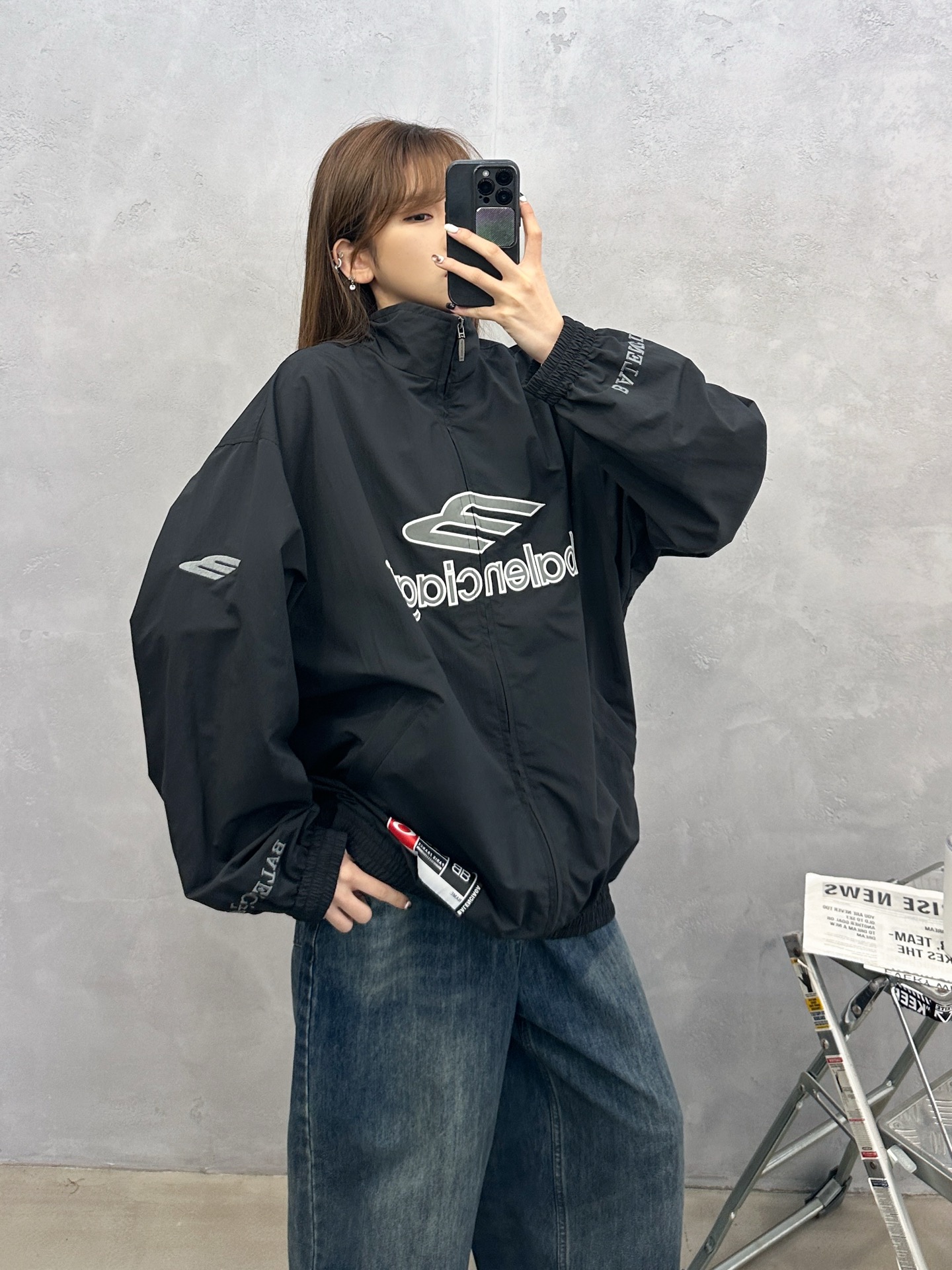 NO:666068,Paris | New style casual windbreaker jacket, washed and softened, 7 embroideries on the whole body (3 of which are patch embroidery), double-layer work style, fashionable and casual, size sml,, jackets & coats,  19860909巴黎 ｜ 新款休闲风衣夹克,成衣洗水加软工艺,全身7处刺绣（其中3处贴布绣工艺）,双层做工款式,时尚休闲,尺码sml,,jackets & coats, ,Women's clothing