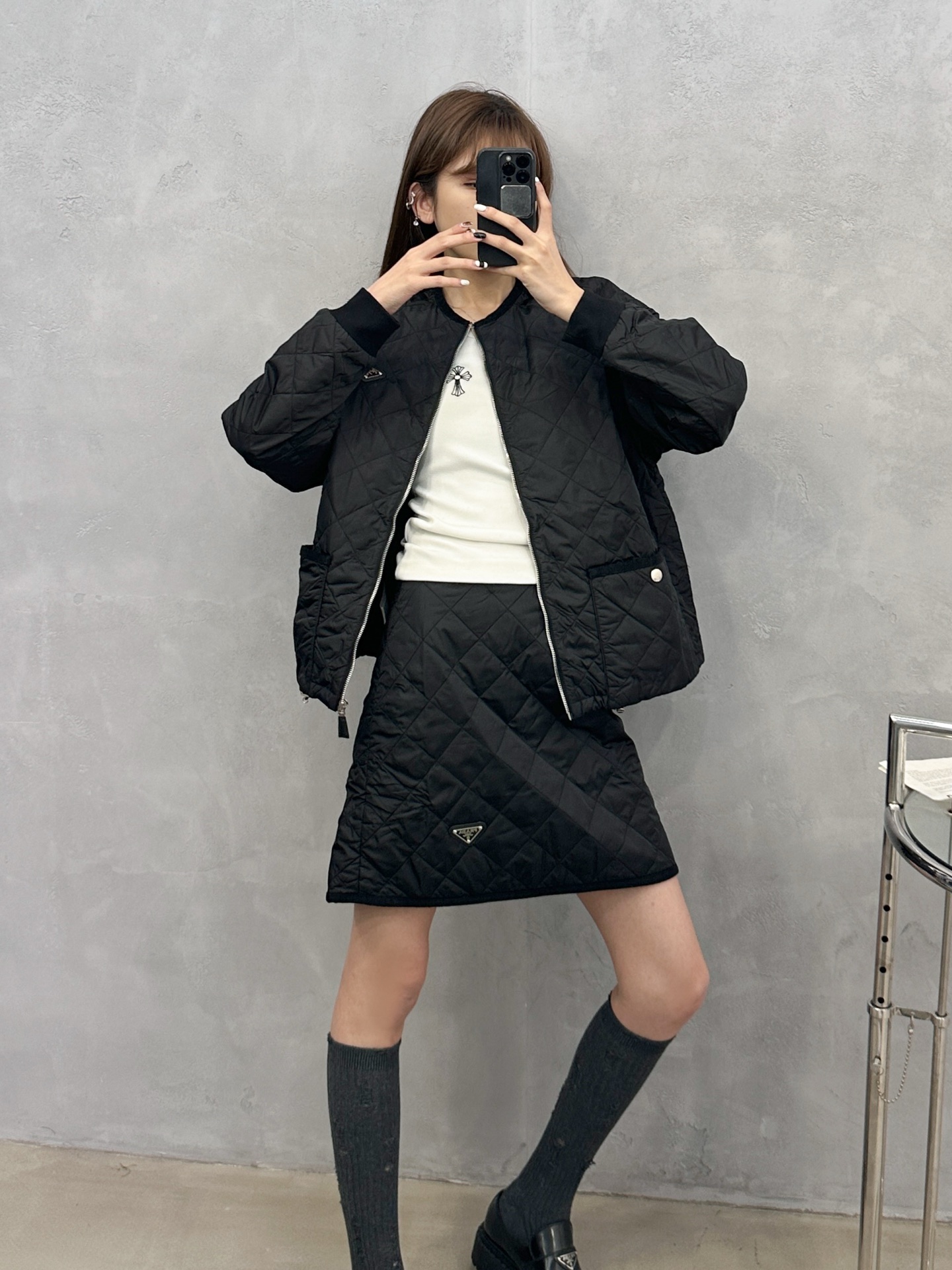 NO:666444,Jackets Skirts P Home｜New cotton clothes, imported technical fabrics, quilted lining, diamond-shaped honing technology, not easy to run away, strong tolerance, original molded hardware, classic triangle logo decoration on the chest, size Sml [washing instructions recommended dry cleaning], skirts, jackets & coats,  19860909外套 裙子 P家｜新款棉服,进口科技面布,内胆夹棉,菱形珩缝工艺,不易跑棉,版型包容性强,原版开模五金,胸前经典三角徽标装饰,尺码Sml ［洗涤须知建议干洗］,,skirts,jackets & coats, ,Women's clothing