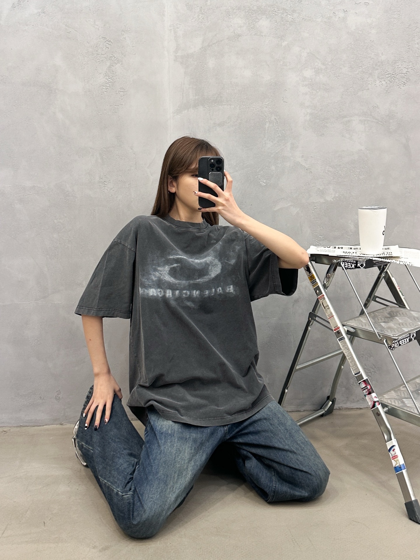 NO:666969,Paris | New short-sleeved t-shirt, ready-to-wear washed and fried with white ink direct-jet printing process, casual fashion, same style for men and women, size sml,, T-shirt,  19860909巴黎 ｜ 新款短袖t,成衣洗水炒色加白墨直喷印花工艺,休闲时尚,男女同款,尺码sml,,T-shirt, ,Women's clothing