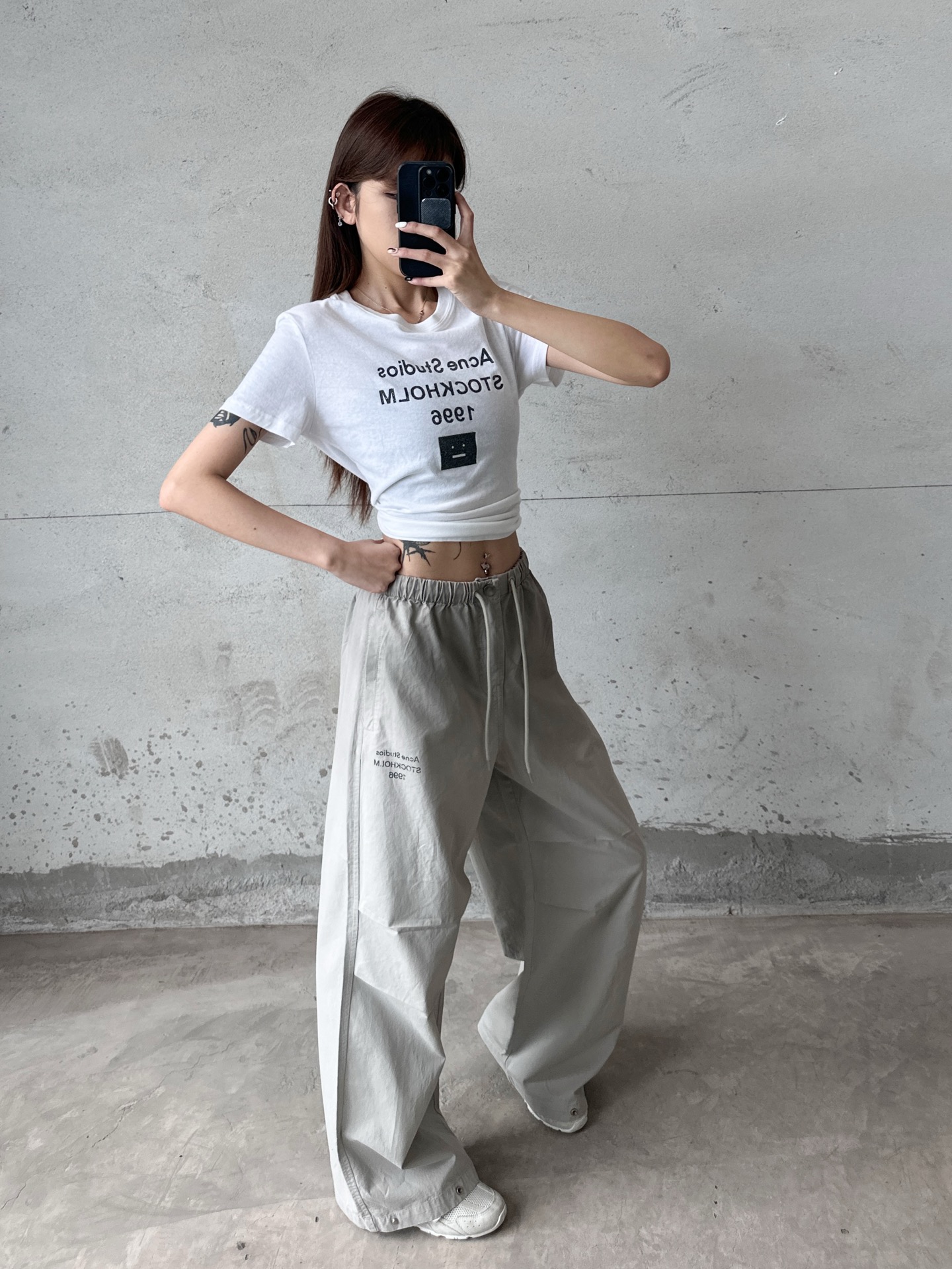 NO:683818,Acne | New style casual pants, ready-to-wear washed color with classic printed logo, casual and fashionable, size sml,,acne studios,19860909Acne ｜ 新款休闲裤,成衣洗水喷色加经典印花标,休闲时尚,尺码sml,,acne studios,,Women's clothing