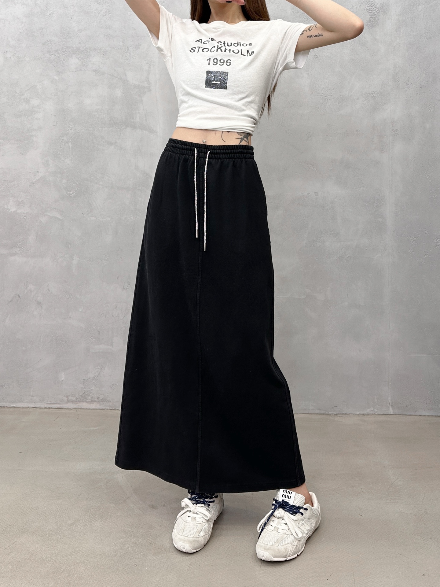 NO:686468,King | New casual knitted long skirt, ready-to-wear washing and coloring process, full diamond drawstring, casual fashion, size sml,,alexander wang,skirts,19860909大王 ｜ 新款休闲针织长裙,成衣洗水炒色工艺,全钻抽绳,休闲时尚,尺码sml,,alexander wang,skirts,,Women's clothing