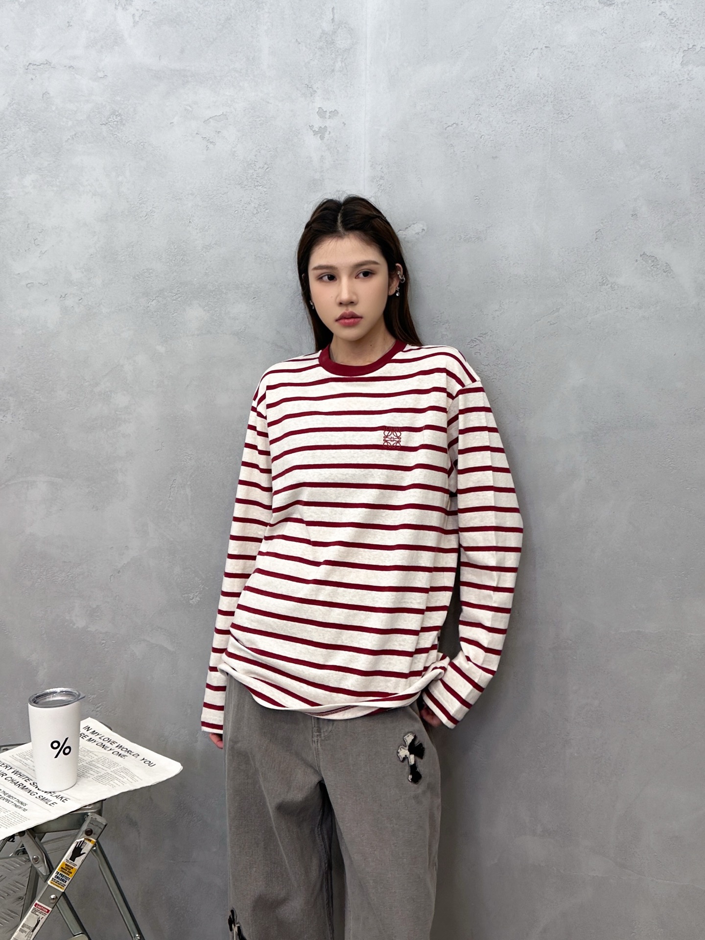 NO:713579,Loewe | New long-sleeved t-shirt, classic embroidered logo, imported linen cotton yarn-dyed striped fabric, casual and fashionable, size sml,,loewe,19860909Loewe ｜ 新款长袖t,经典刺绣标,进口亚麻棉色织条纹面料,休闲时尚,尺码sml,,loewe,,Women's clothing
