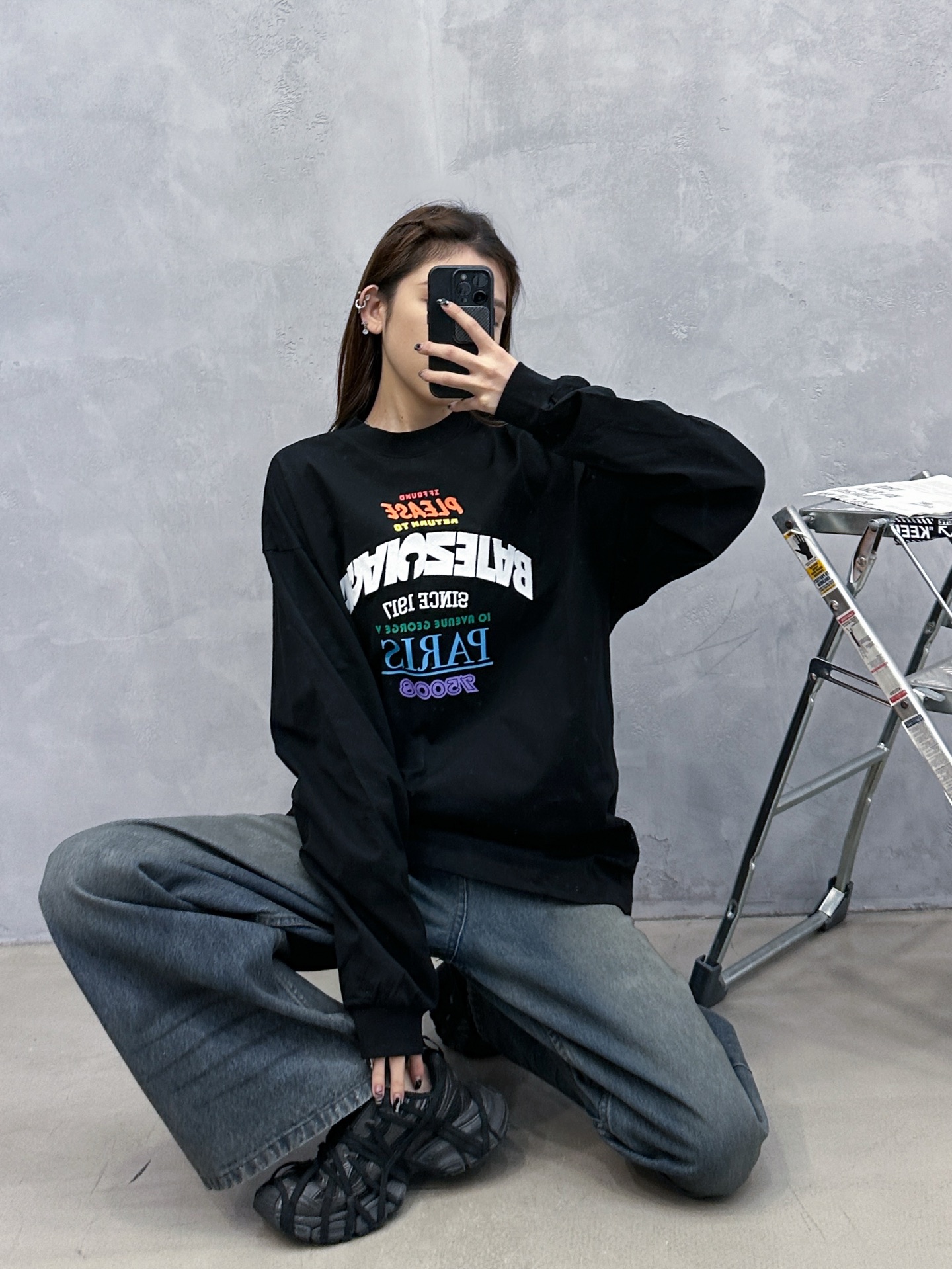 NO:716537,Paris | New long-sleeved t-shirt, ready-to-wear washed printed embroidery technology, same style for men and women, size sml,,19860909巴黎 ｜ 新款长袖t,成衣洗水印花刺绣工艺,男女同款,尺码sml,,,Women's clothing