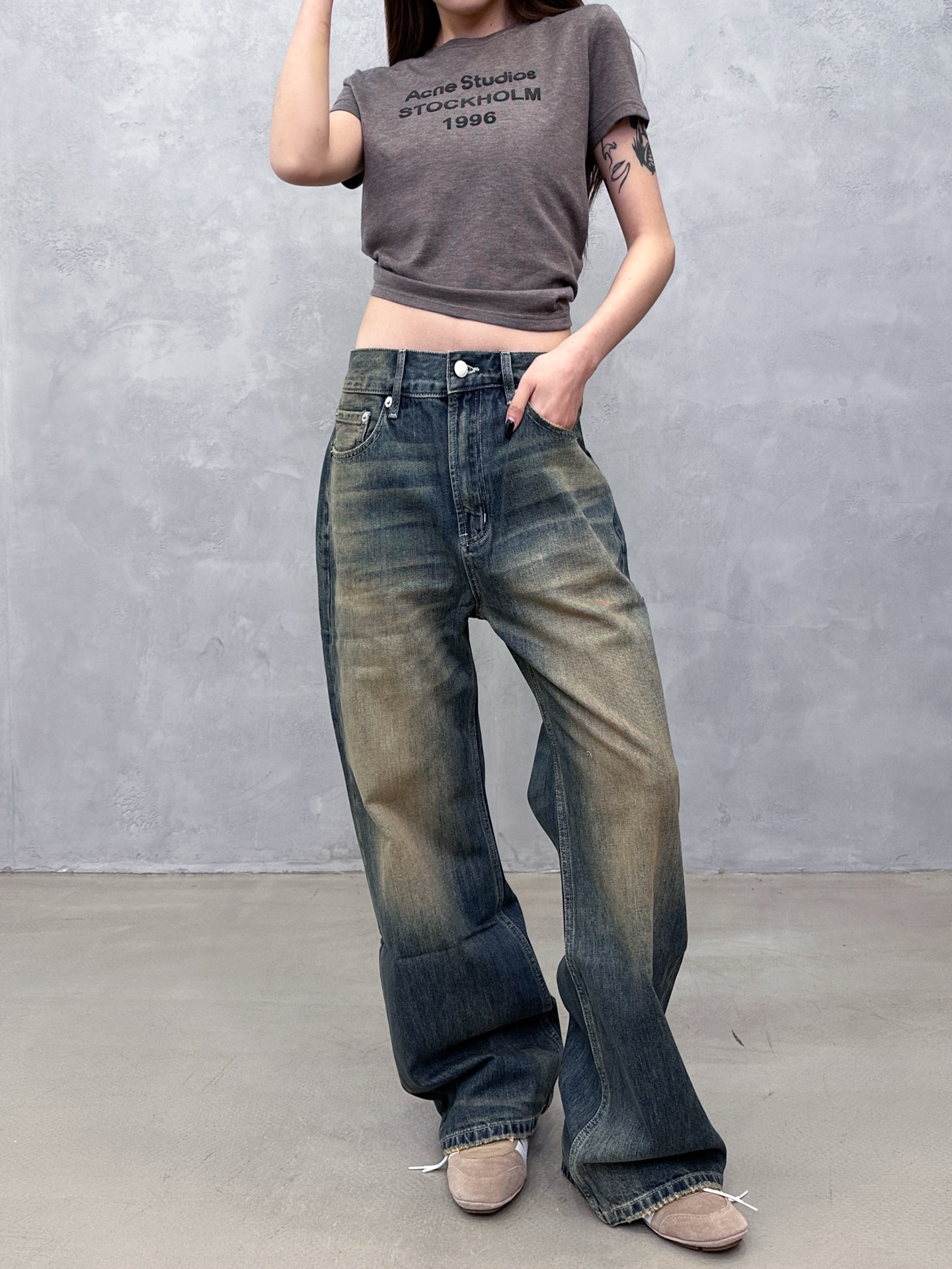 NO:716539,ACNE｜New trousers, pure cotton denim fabric, distressed and washed throughout, frayed and whiskered details on the pockets, straight version, low crotch cut, suitable for boys, size Sml,,acne studios,19860909ACNE｜新款长裤,纯棉牛仔面料,整身做旧水洗工艺,口袋处磨破猫须处理小细节,直筒版型,低裆位剪裁男生可穿,尺码Sml,,acne studios,,Women's clothing
