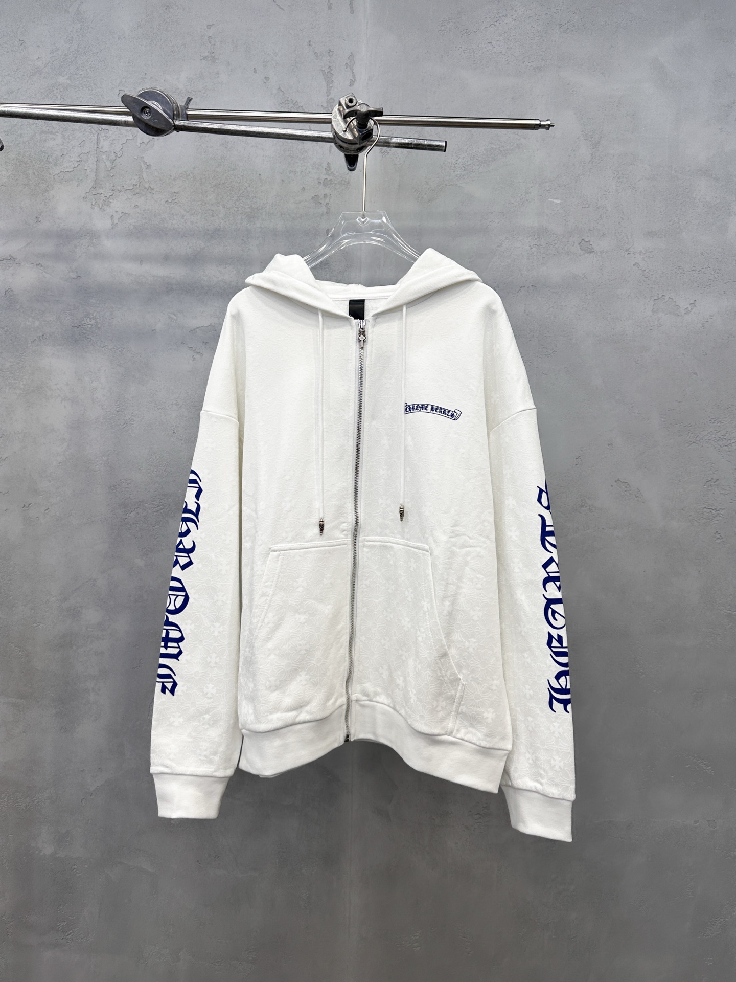 NO:728860,Chrome Hearts | New hoodie cardigan, ready-to-wear washed and gray fabric printing process, ready-to-wear foam printing in many places, casual fashion, same style for men and women, size sml,, chrome hearts, hoodie, sweatshirts,19860909克罗心 ｜ 新款卫衣开衫,成衣洗水加坯布印花工艺,成衣多处发泡印花,休闲时尚,男女同款,尺码sml,,chrome hearts,hoodie,sweatshirts,,Women's clothing