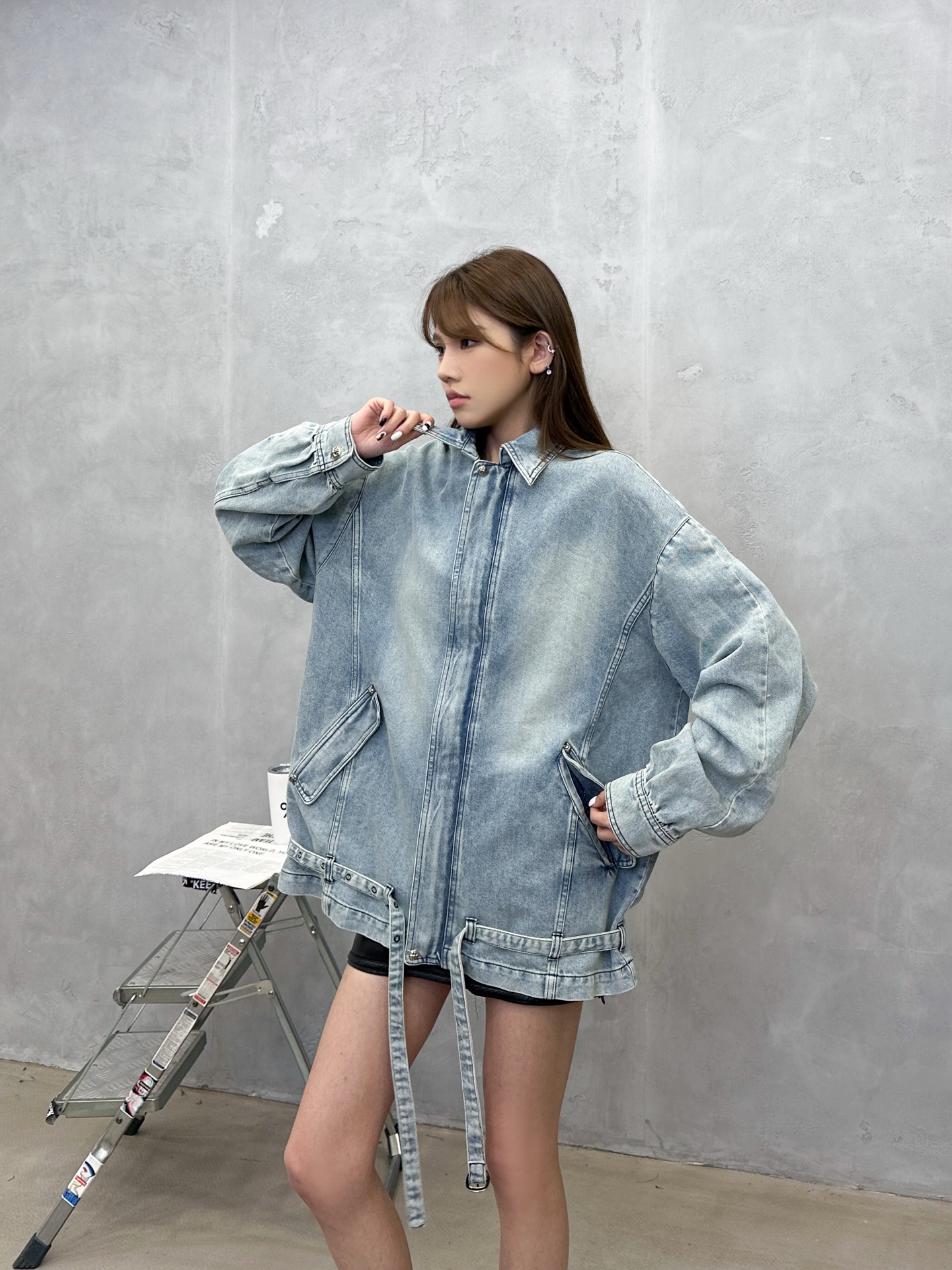 NO:729942,Chrome Hearts | New denim jacket, garment washing process, imported lyocell cotton denim fabric, special belt style design, casual fashion, size sml,, chrome hearts, jackets & coats,19860909克罗心 ｜ 新款牛仔外套,成衣洗水工艺,进口莱赛尔棉牛仔面料,特别腰带款式设计,休闲时尚,尺码sml,,chrome hearts,jackets & coats,,Women's clothing