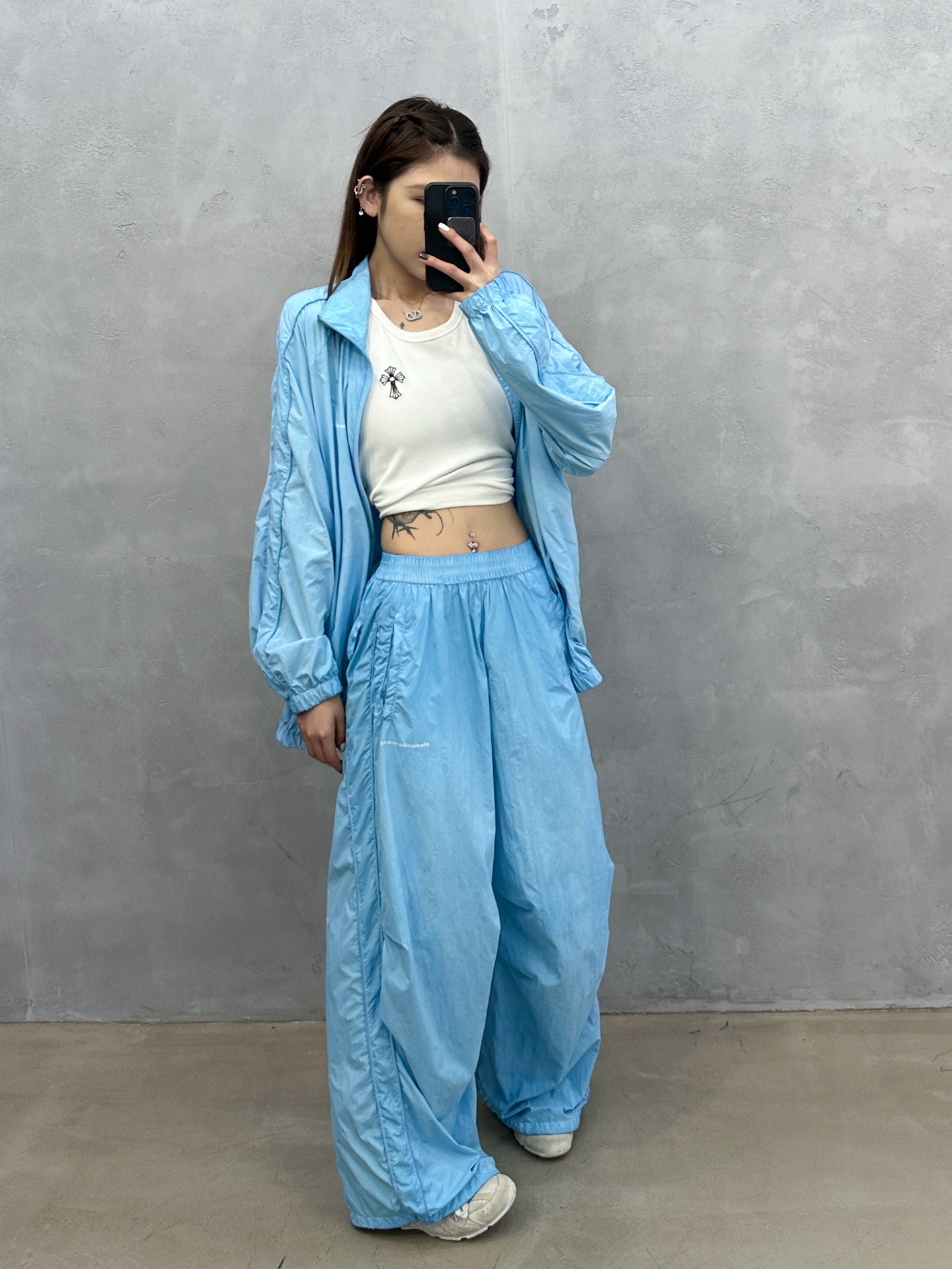 NO:733750,King | New style casual pants, ready-to-wear washed and fried with printed labels, casual and fashionable, same style for men and women, size sml,, alexander wang,19860909大王 ｜ 新款休闲裤,成衣洗水炒色工艺加印花标,休闲时尚,男女同款,尺码sml,,alexander wang,,Women's clothing