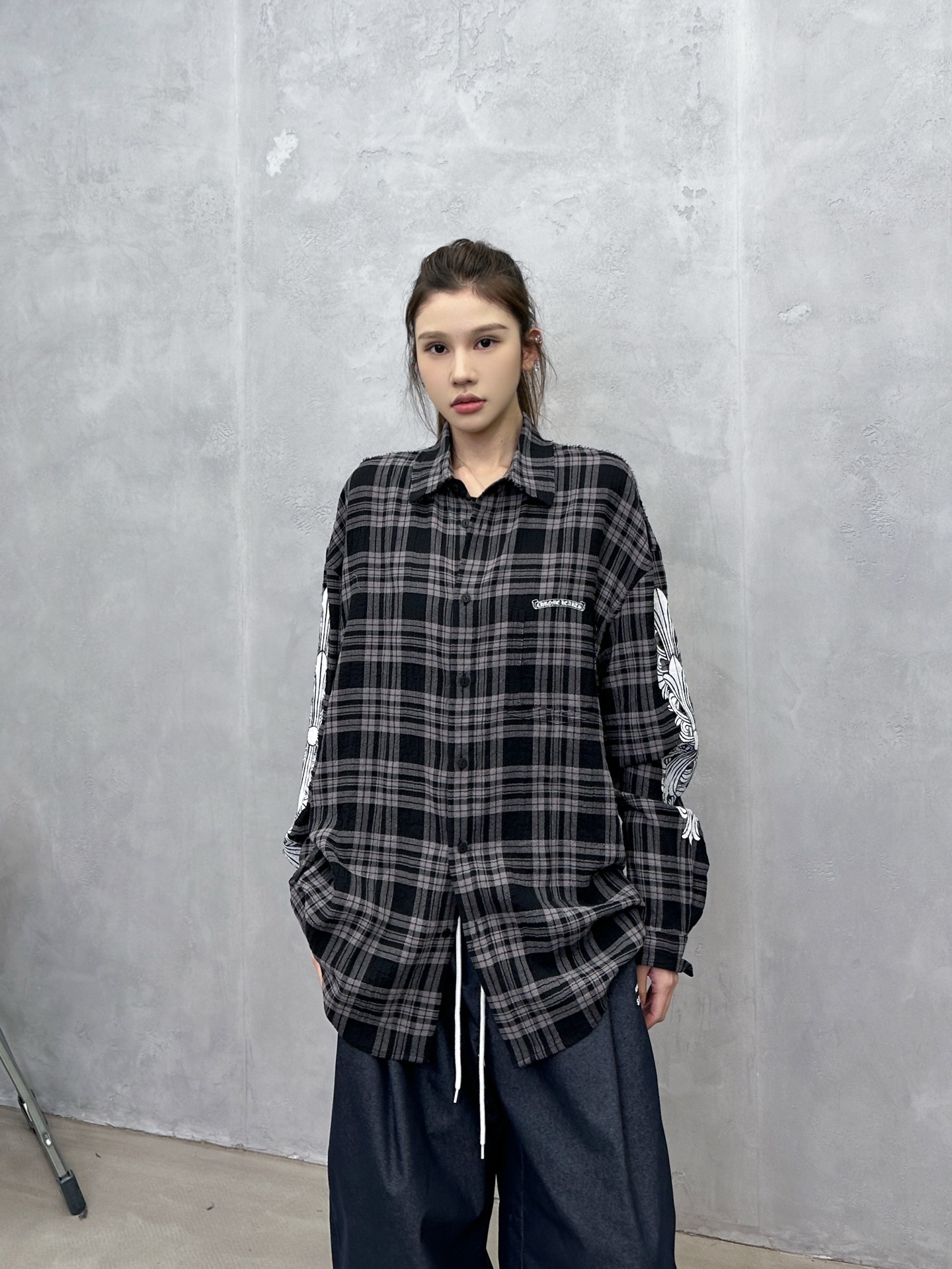 NO:740635,Chrome Hearts | New style plaid shirt, ready-to-wear washed with 4 printing techniques, brand-dyed cotton plaid fabric, same style for men and women, size sml,,chrome hearts,19860909克罗心 ｜ 新款格子衬衣,成衣洗水加4处印花工艺,品牌色织全棉格子面料,男女同款,尺码sml,,chrome hearts,,Women's clothing