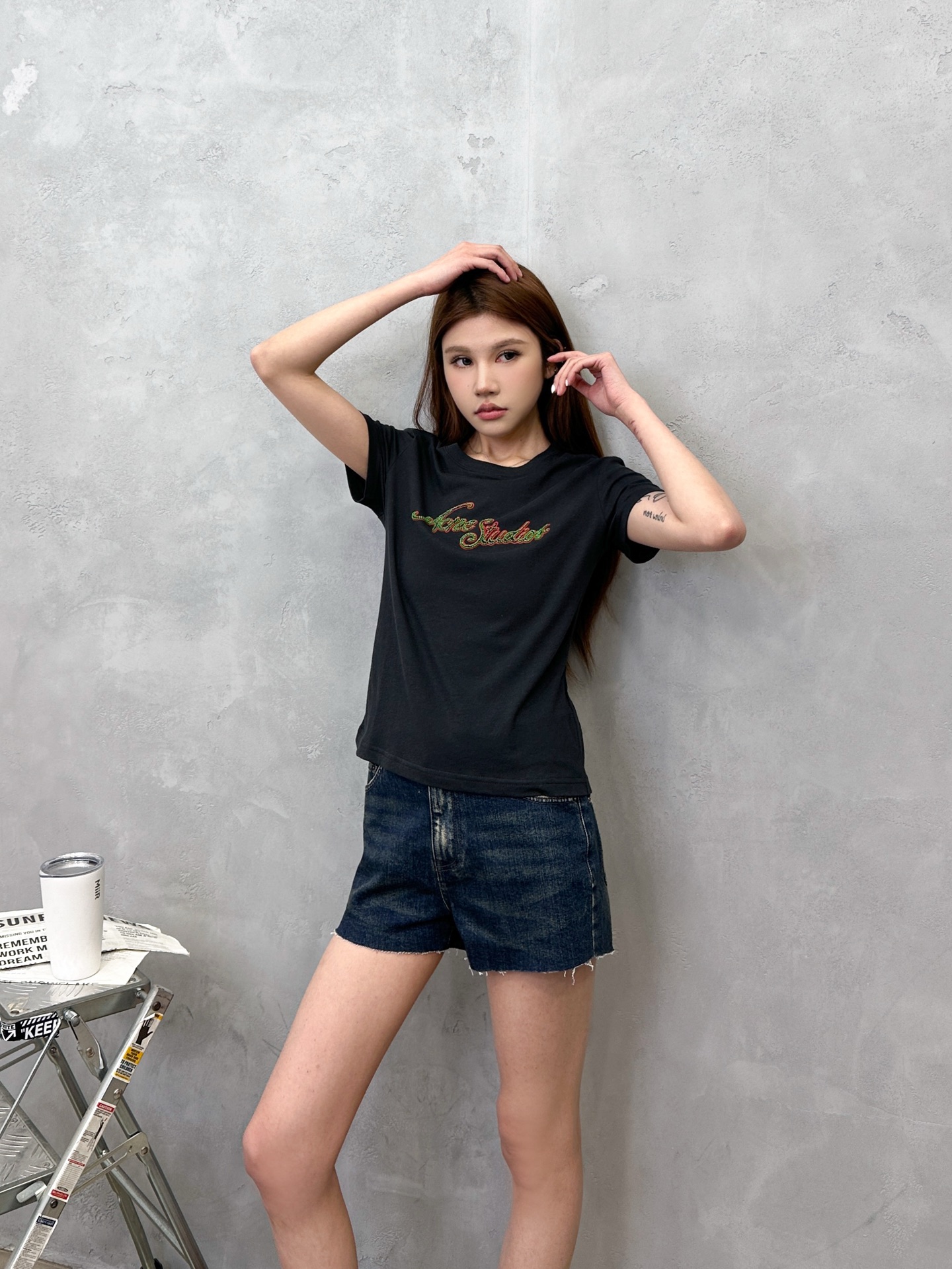 NO:747986,Acne | New short-sleeved t-shirt, ready-to-wear washed and hand-beaded embroidery, imported linen cotton fabric, casual fashion, size sml,,acne studios,T-shirt,19860909Acne ｜ 新款短袖t,成衣洗水加手工钉珠刺绣工艺,进口亚麻棉面料,休闲时尚,尺码sml,,acne studios,T-shirt,,Women's clothing