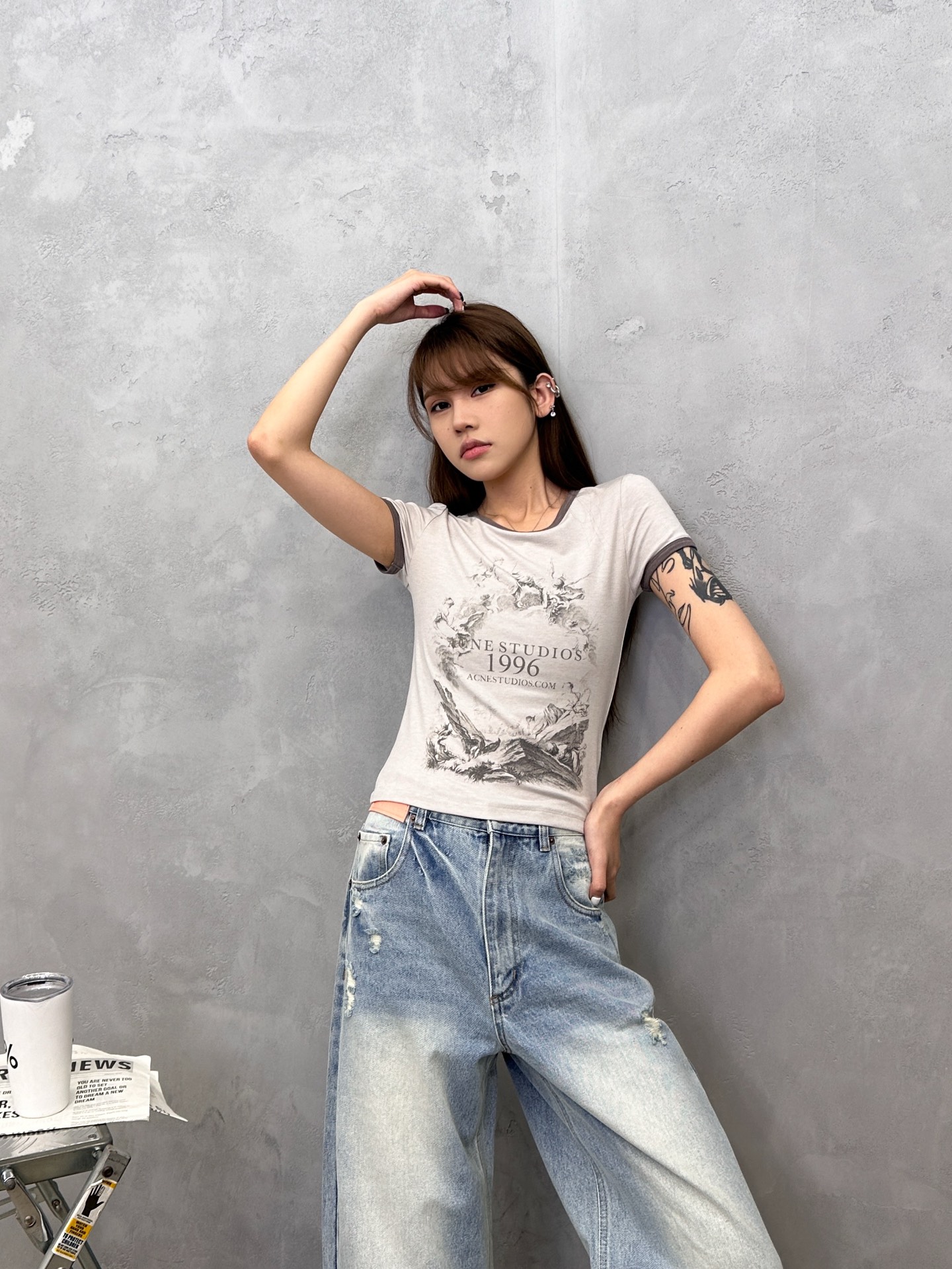 NO:748736,Acne ｜ New short-sleeved t-shirt, white ink direct-printing technology on the front and back of the garment, Tencel wool fabric is super skin-friendly, casual and fashionable, size sml,,acne studios,T-shirt,19860909Acne ｜ 新款短袖t,成衣前后白墨直喷印花工艺,天丝羊毛面料亲肤感超强,休闲时尚,尺码sml,,acne studios,T-shirt,,Women's clothing