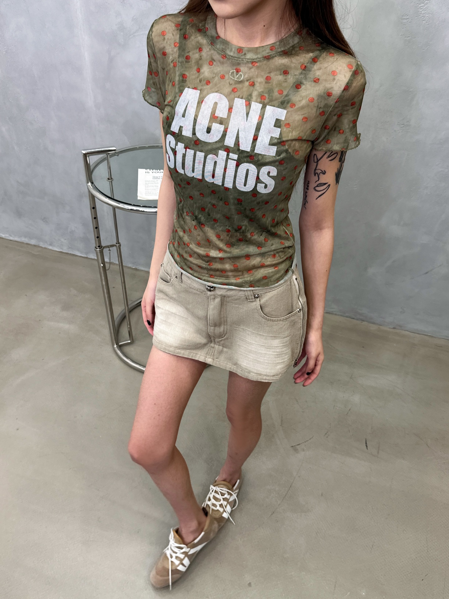 NO:748785,Acne | New short-sleeved t-shirt, gray fabric printing and fried color technology, casual fashion, size sml,,acne studios,T-shirt,19860909Acne ｜ 新款短袖t,面料坯布印花炒色工艺,休闲时尚,尺码sml,,acne studios,T-shirt,,Women's clothing