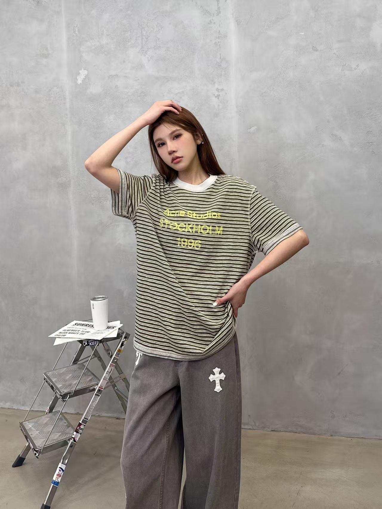 NO:748804,Acne | New short-sleeved T-shirt, imported yarn-dyed striped fabric, classic printing technology, casual fashion, size sml,,acne studios, T-shirt,19860909Acne ｜ 新款短袖t,进口色织条纹面料,经典印花工艺,休闲时尚,尺码sml,,acne studios,T-shirt,,Women's clothing