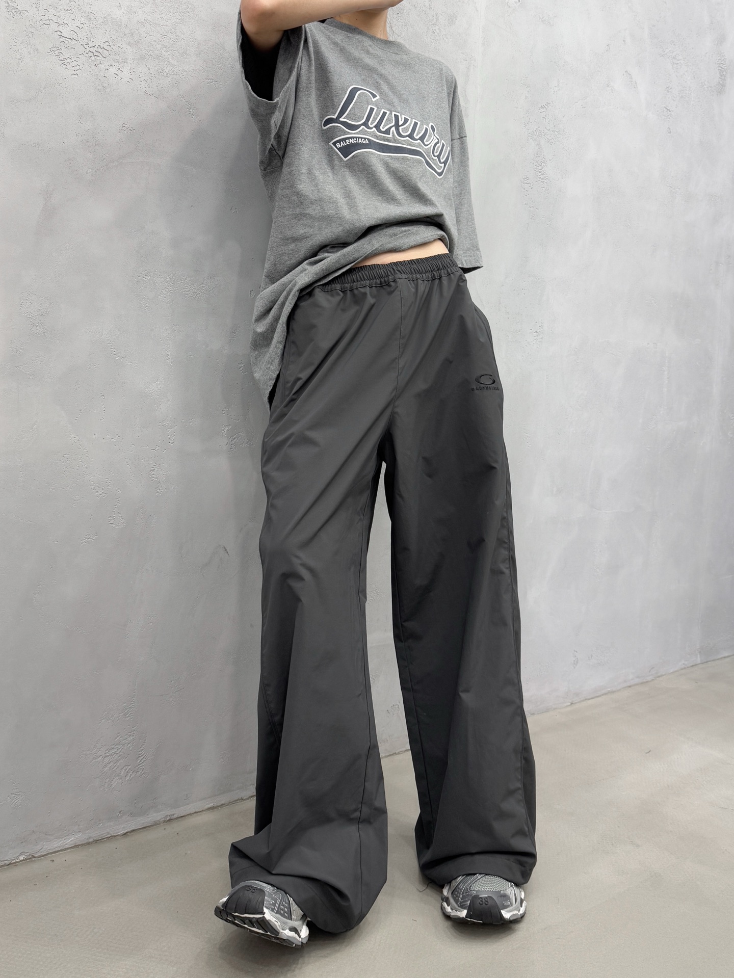 NO:751914,Paris | New style casual pants, classic embroidered logo, double-layer structure inside and outside, same style for men and women, size sml,,19860909巴黎 ｜ 新款休闲裤,经典刺绣标,内外双层结构,男女同款,尺码sml,,,Women's clothing