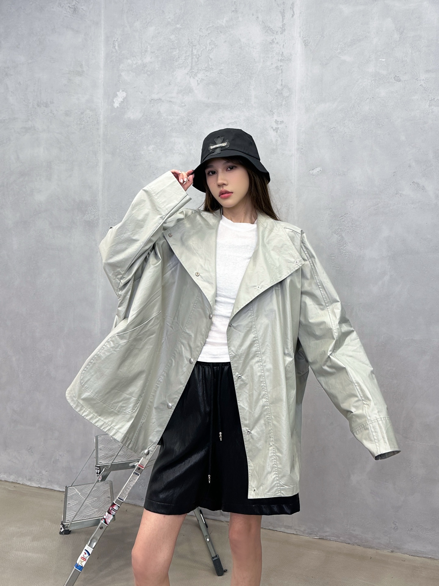 NO:752472,Rickowens | New style windbreaker jacket, imported coated windbreaker fabric, fashionable and casual style, same style for men and women, sizes sml,,jackets & coats,19860909Rickowens ｜ 新款风衣外套,进口涂层覆膜风衣面料,时尚休闲版型,男女同款,尺码sml,,jackets & coats,,Women's clothing