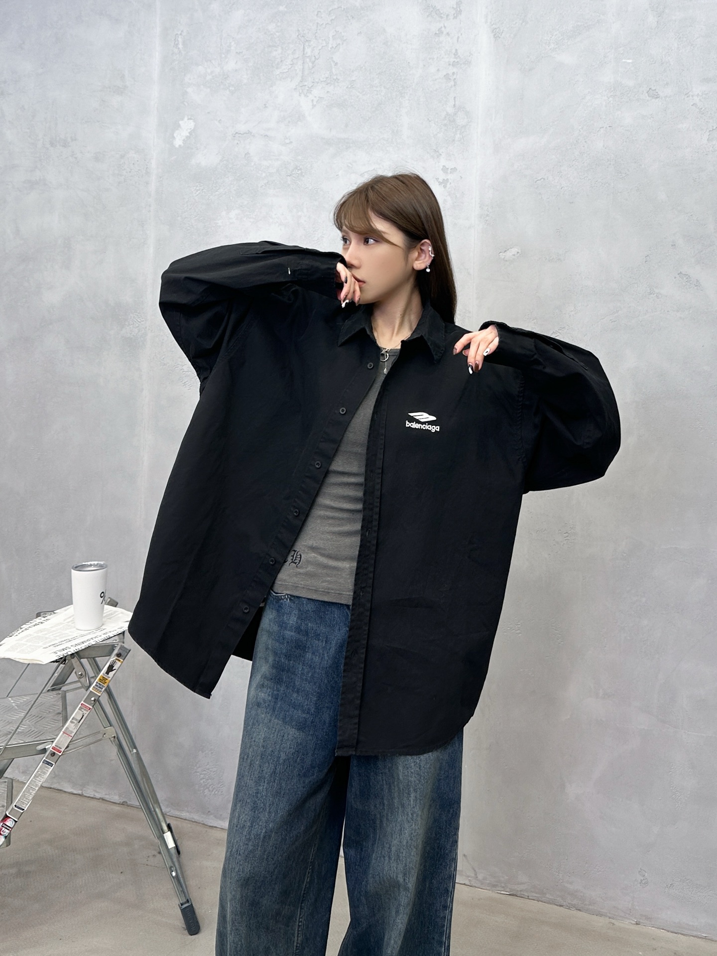 NO:752987,Paris ｜ New casual shirt, ready-to-wear, washed and dyed, plus classic embroidered logos on the front and back, same style for men and women, size sml,,19860909巴黎 ｜ 新款休闲衬衣,成衣洗水炒色吊磨工艺加前后经典刺绣标,男女同款,尺码sml,,,Women's clothing