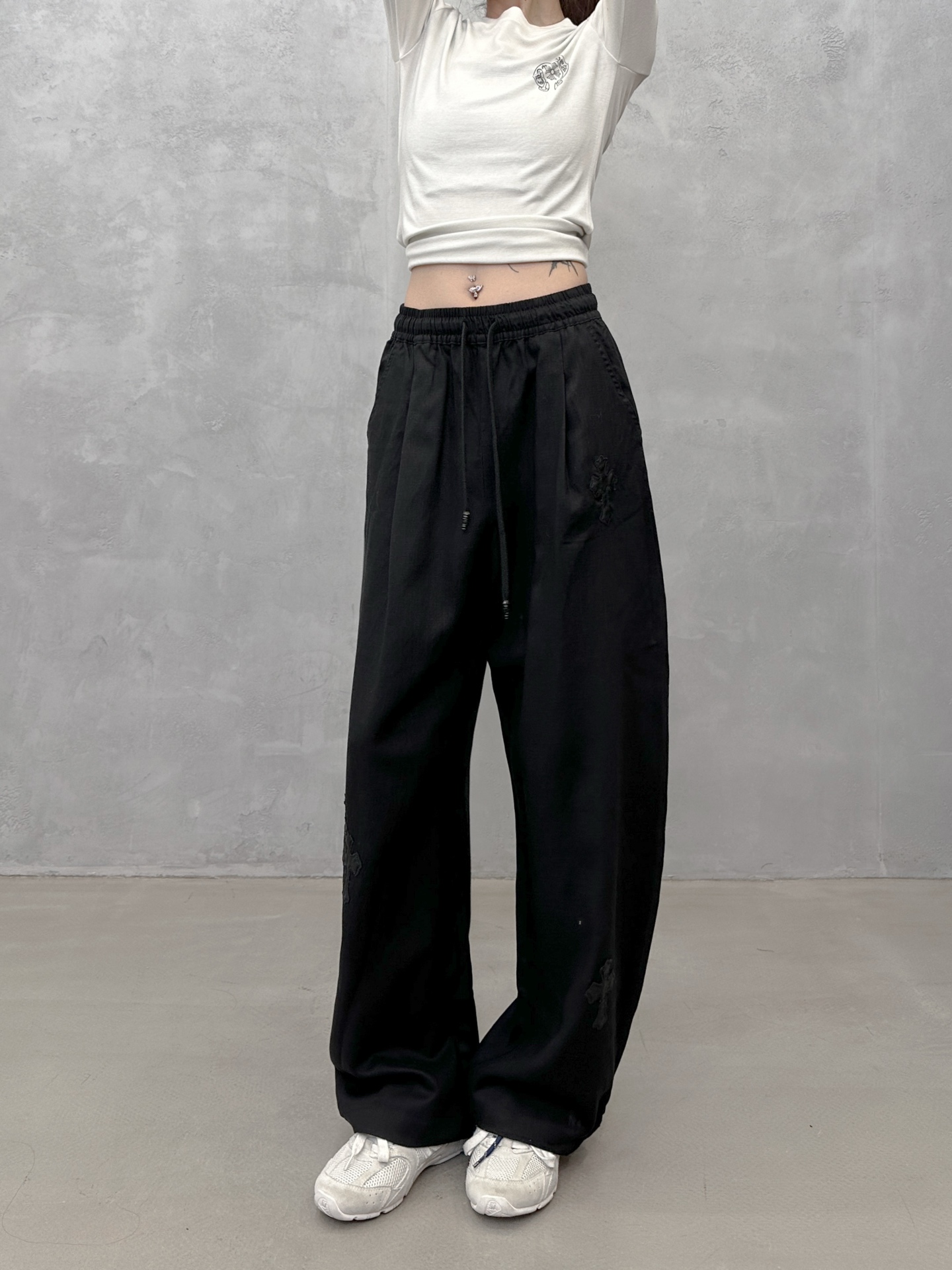 NO:752961,Chrome Hearts | New style casual pants, ready-to-wear washed and hand-embroidered cross marks, Tencel linen fabric imported from Japan, casual fashion, size sml,,chrome hearts,19860909克罗心 ｜ 新款休闲裤,成衣洗水加手工刺绣十字标,日本进口天丝亚麻面料,休闲时尚,尺码sml,,chrome hearts,,Women's clothing