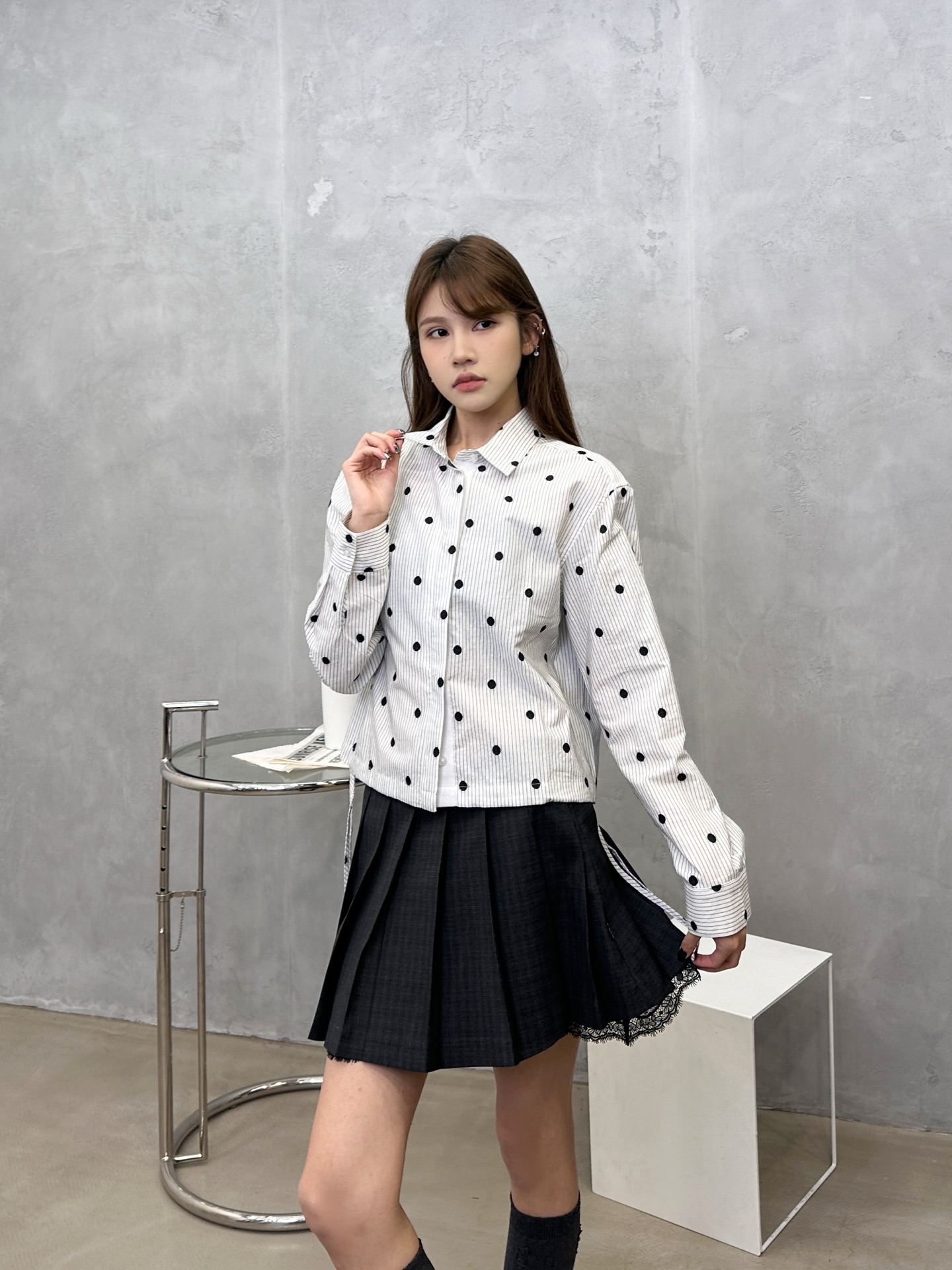 NO:759568,Acne | New casual shirt, cotton gray embroidered polka dot fabric, side drawstring style, casual and fashionable, size sml,,acne studios,19860909Acne ｜ 新款休闲衬衣,全棉坯布刺绣波点面料,侧抽绳款式,休闲时尚,尺码sml,,acne studios,,Women's clothing